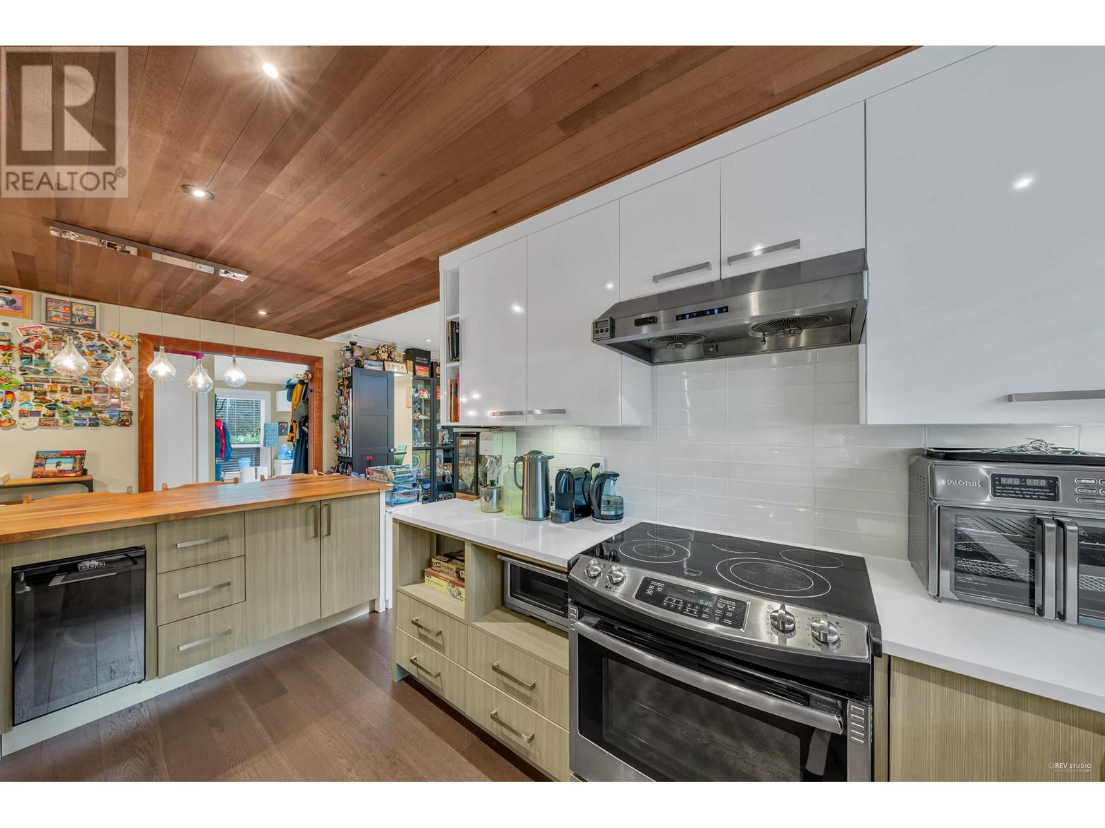 9402 Kingsley Crescent, Richmond, British Columbia  V7A 4V7 - Photo 10 - R2955070