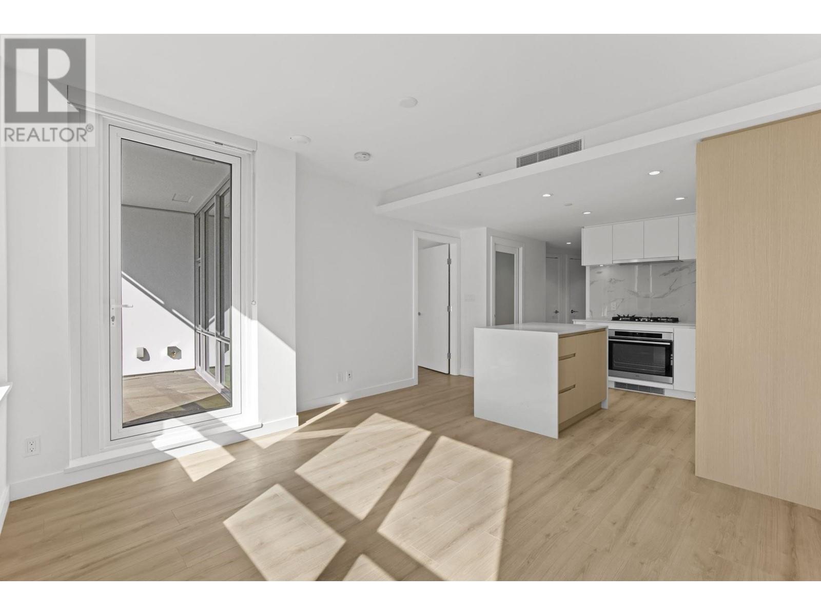 318 1500 Fern Street, North Vancouver, British Columbia  V7J 0E6 - Photo 8 - R2950962