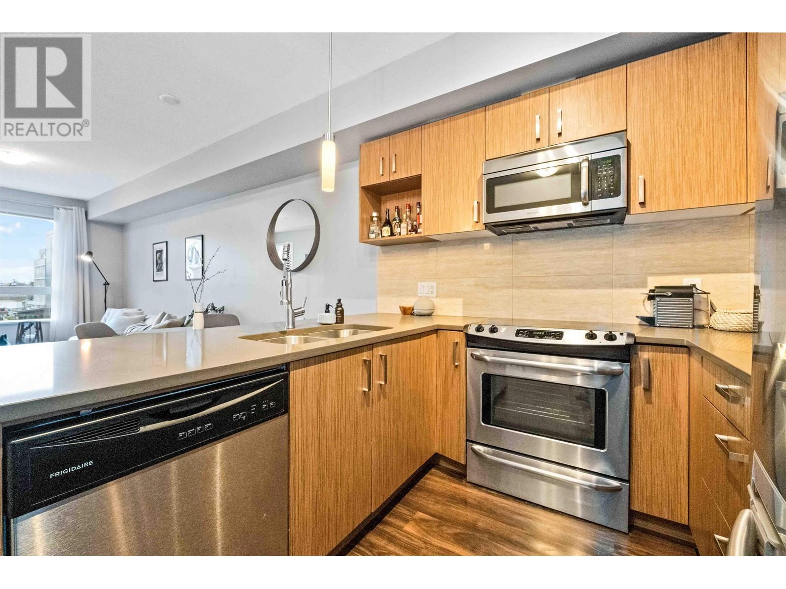 311 12040 222 Street, Maple Ridge, British Columbia V2X 9G8 - Photo 3 - R2955077