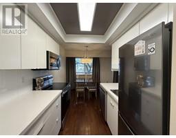 107 123 19 STREET, North Vancouver, British Columbia