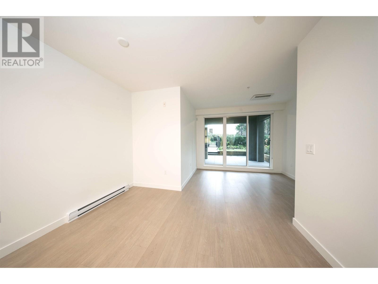 Listing Picture 5 of 16 : 108 7588 16TH STREET, Burnaby / 本拿比 - 魯藝地產 Yvonne Lu Group - MLS Medallion Club Member