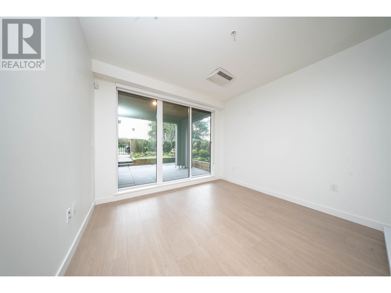 Listing Picture 6 of 16 : 108 7588 16TH STREET, Burnaby / 本拿比 - 魯藝地產 Yvonne Lu Group - MLS Medallion Club Member
