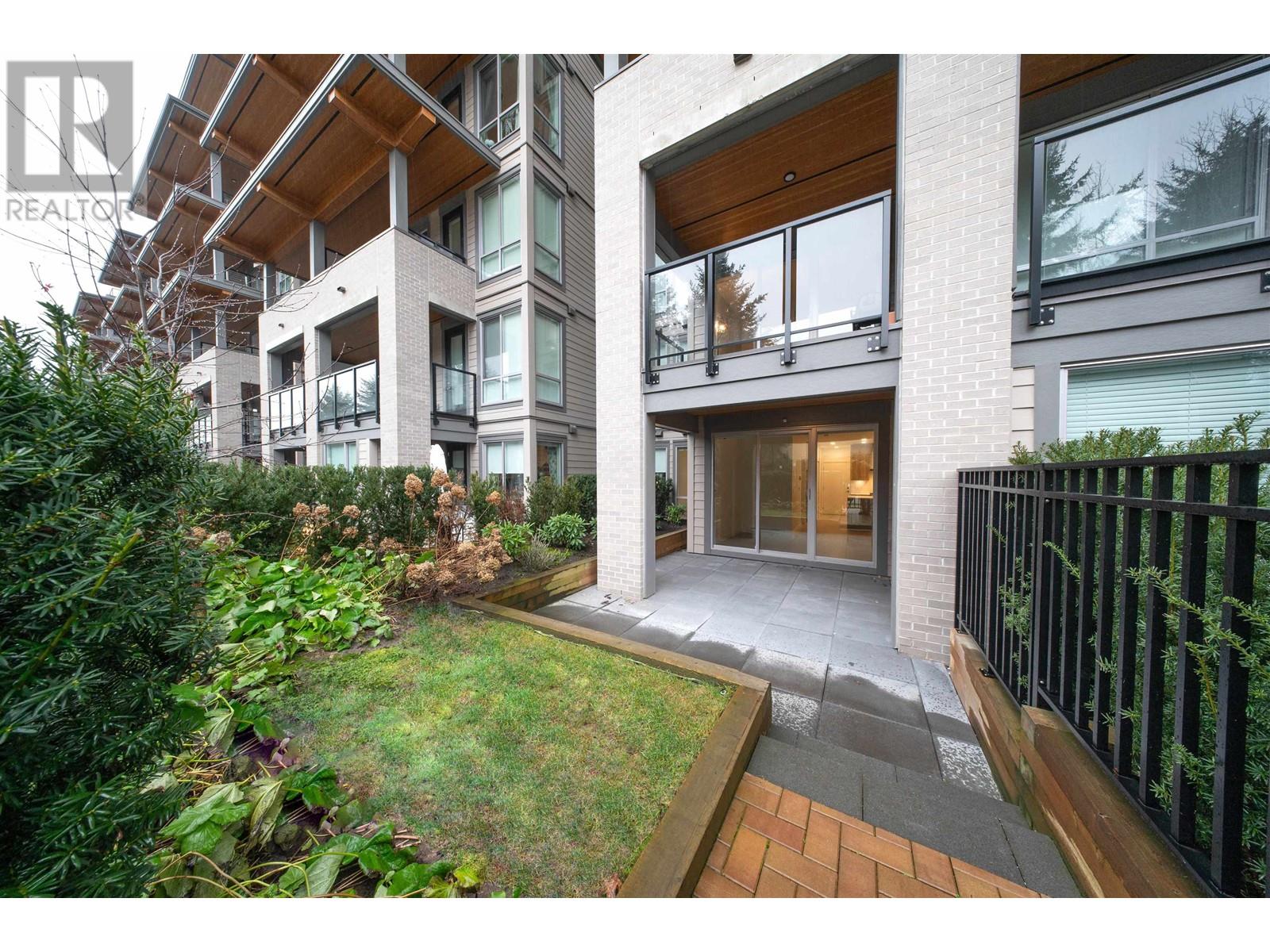 Listing Picture 11 of 16 : 108 7588 16TH STREET, Burnaby / 本拿比 - 魯藝地產 Yvonne Lu Group - MLS Medallion Club Member