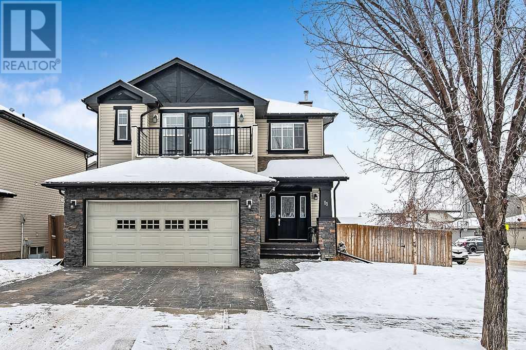 11 Westmount Road, Okotoks, Alberta