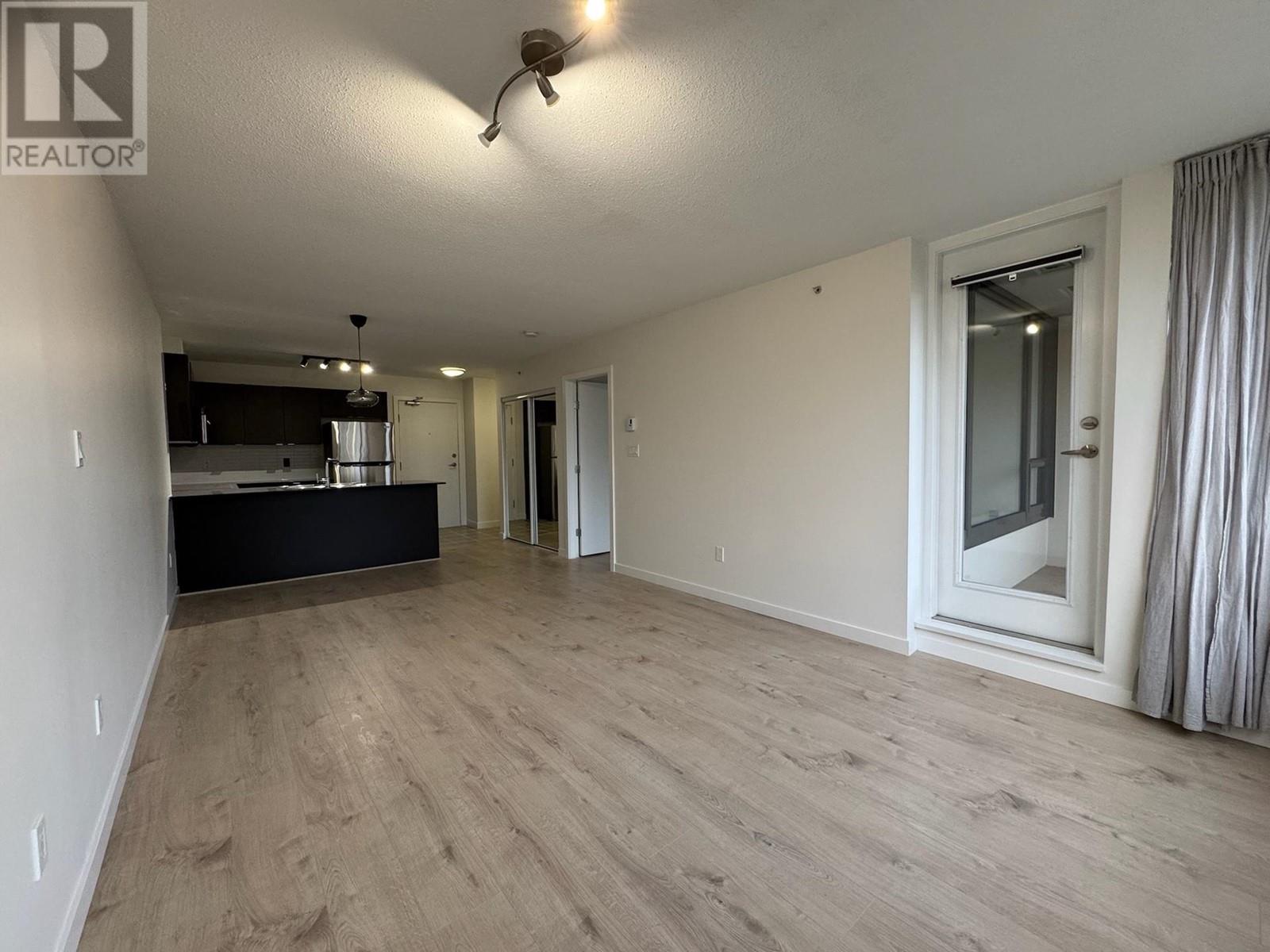 Listing Picture 5 of 20 : 1605 4118 DAWSON STREET, Burnaby / 本拿比 - 魯藝地產 Yvonne Lu Group - MLS Medallion Club Member