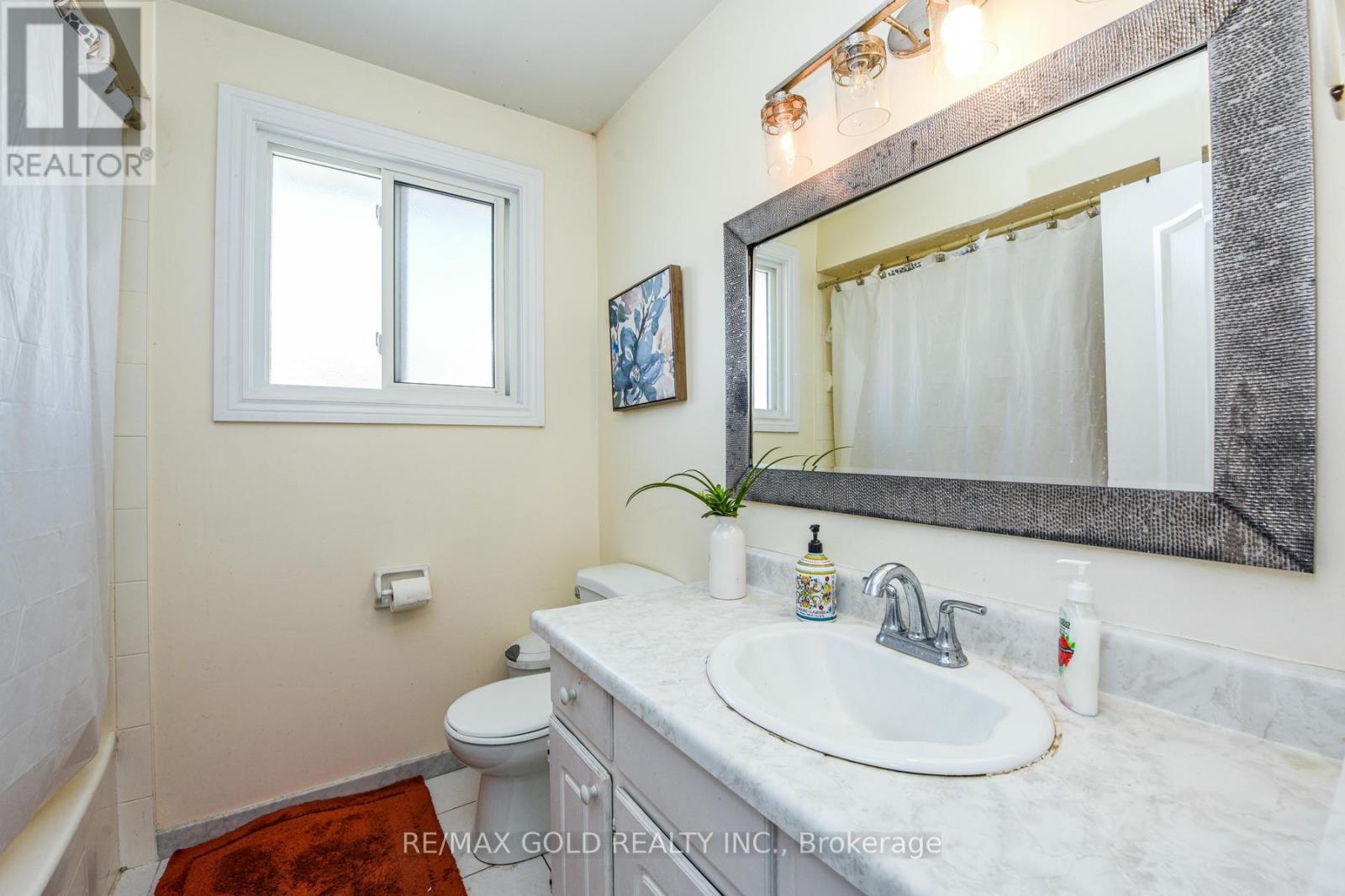 7430 Netherwood Road, Mississauga, Ontario  L4T 2N6 - Photo 21 - W11918750