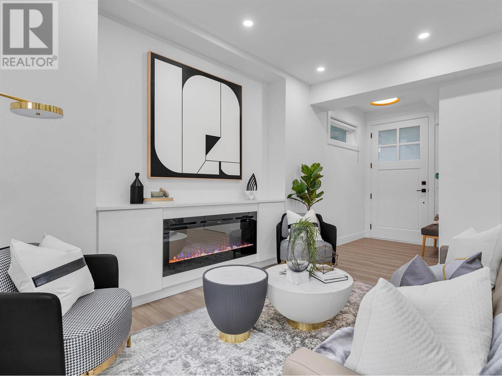 Listing Picture 10 of 30 : 6166 BEATRICE STREET, Vancouver / 溫哥華 - 魯藝地產 Yvonne Lu Group - MLS Medallion Club Member