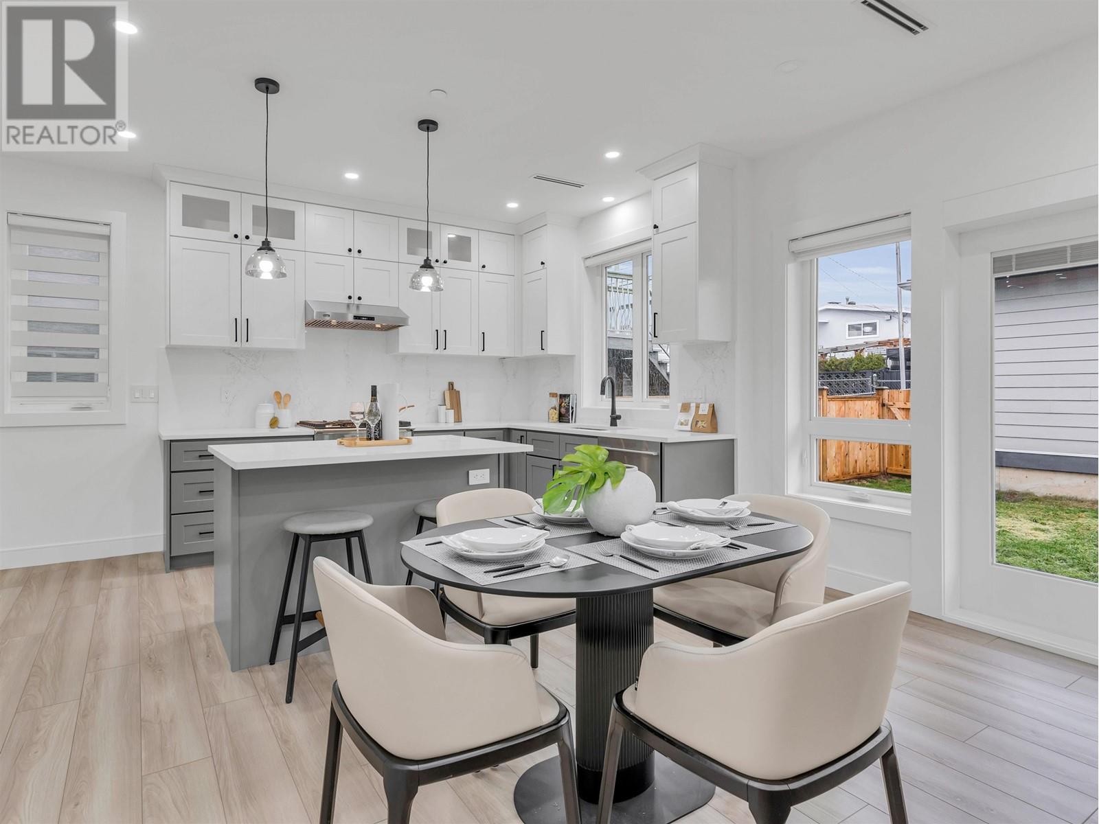 Listing Picture 12 of 30 : 6166 BEATRICE STREET, Vancouver / 溫哥華 - 魯藝地產 Yvonne Lu Group - MLS Medallion Club Member