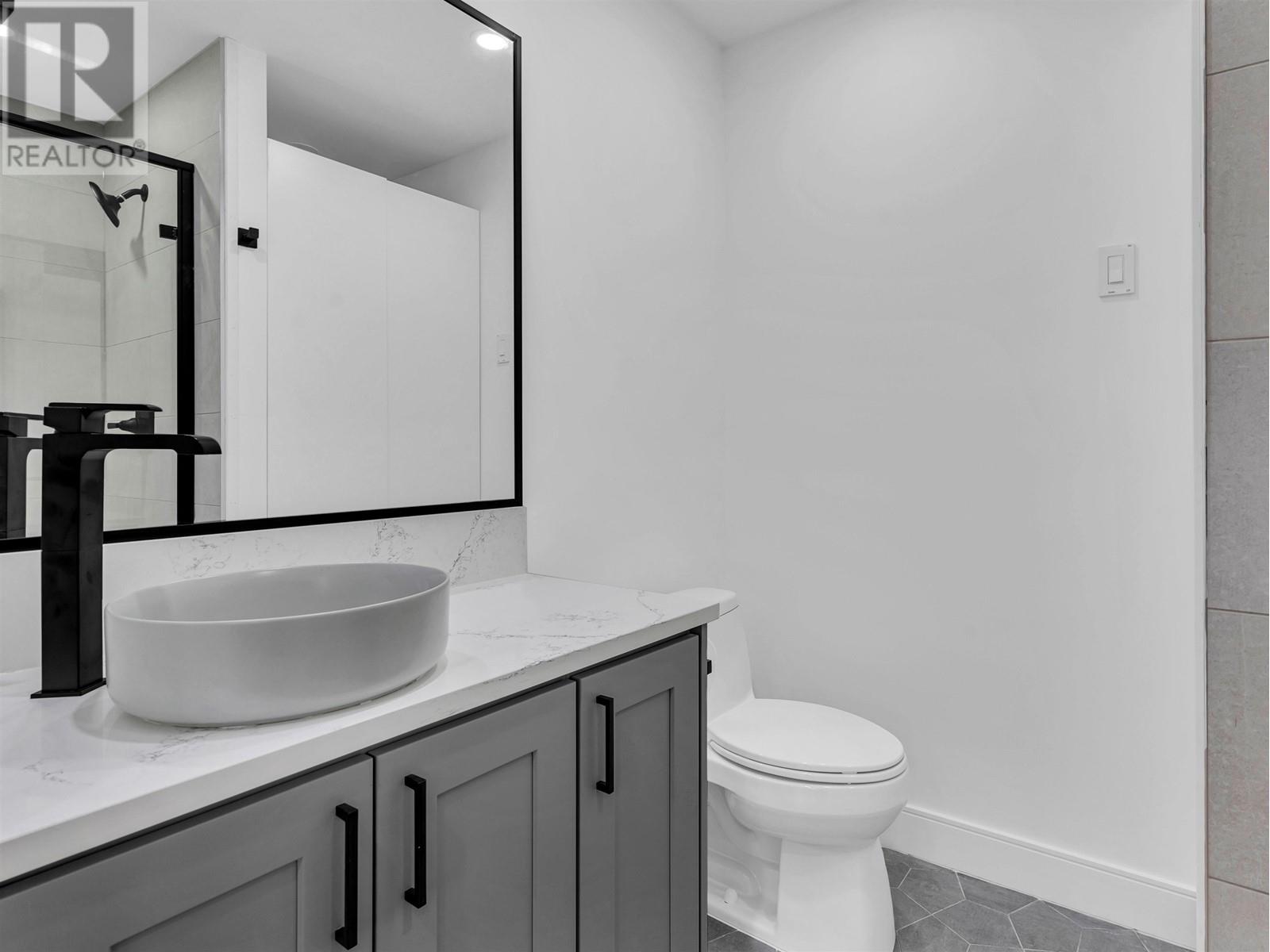 Listing Picture 14 of 30 : 6166 BEATRICE STREET, Vancouver / 溫哥華 - 魯藝地產 Yvonne Lu Group - MLS Medallion Club Member