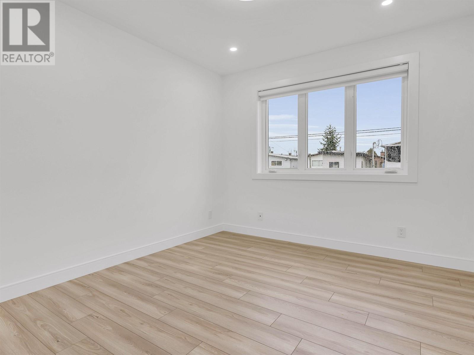 Listing Picture 17 of 30 : 6166 BEATRICE STREET, Vancouver / 溫哥華 - 魯藝地產 Yvonne Lu Group - MLS Medallion Club Member