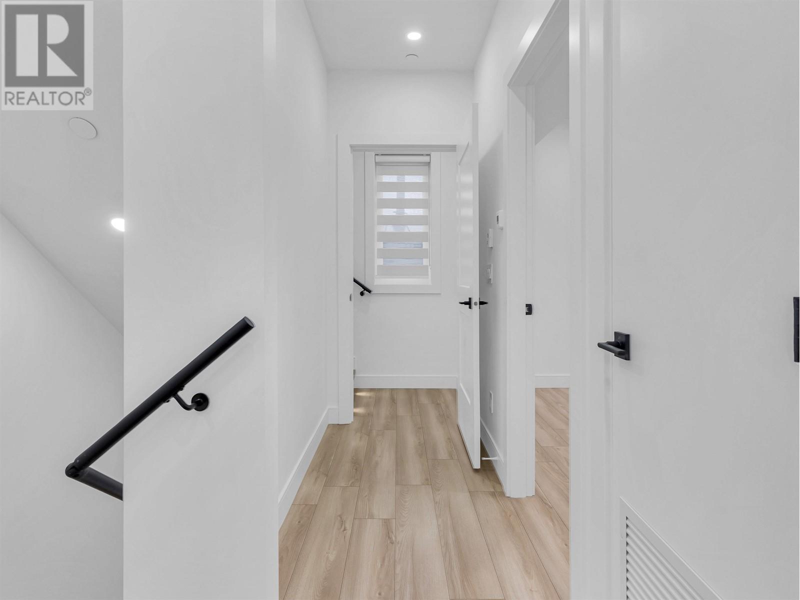 Listing Picture 18 of 30 : 6166 BEATRICE STREET, Vancouver / 溫哥華 - 魯藝地產 Yvonne Lu Group - MLS Medallion Club Member