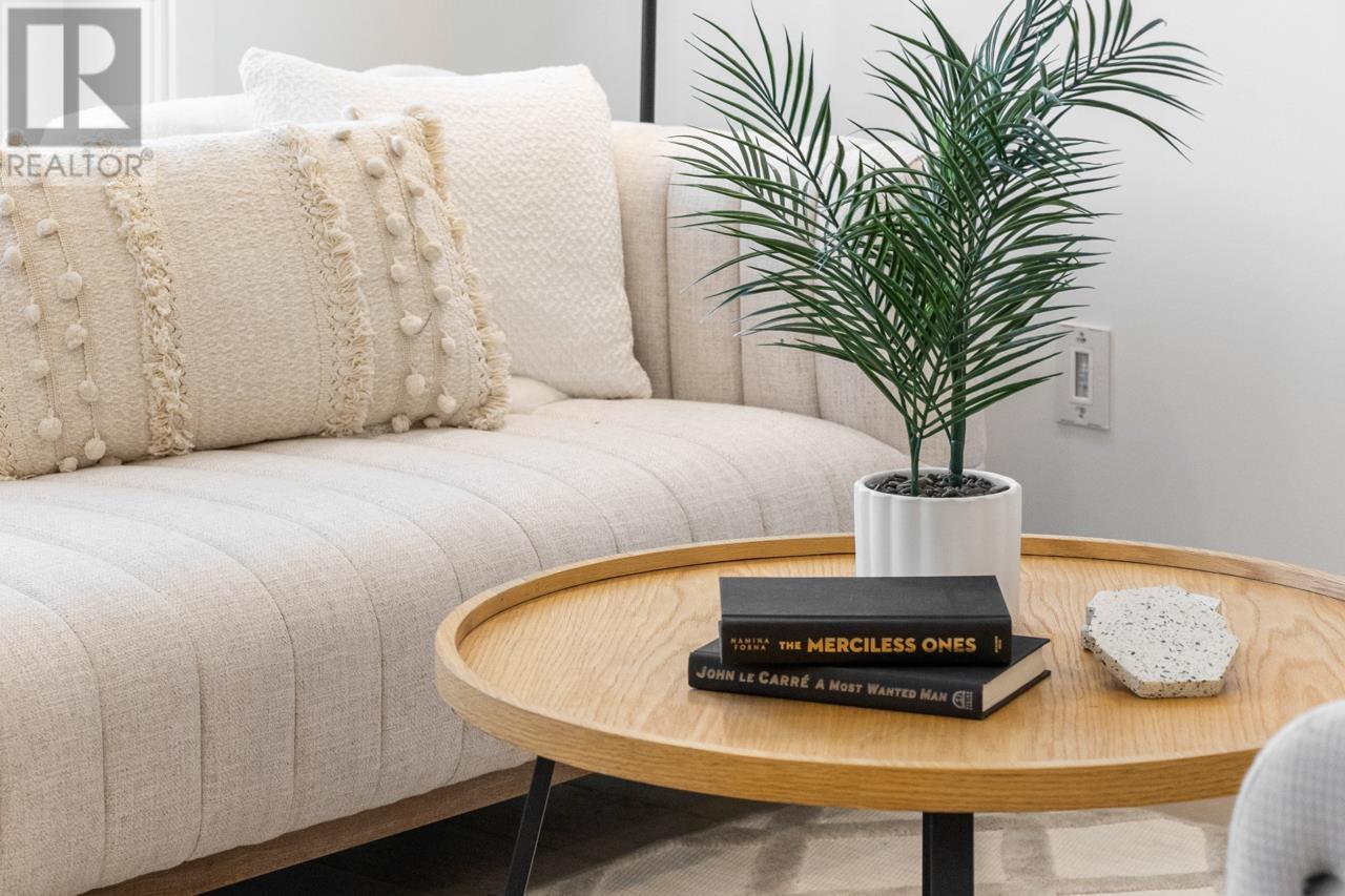 Listing Picture 13 of 34 : 2 529 E 51ST AVENUE, Vancouver / 溫哥華 - 魯藝地產 Yvonne Lu Group - MLS Medallion Club Member