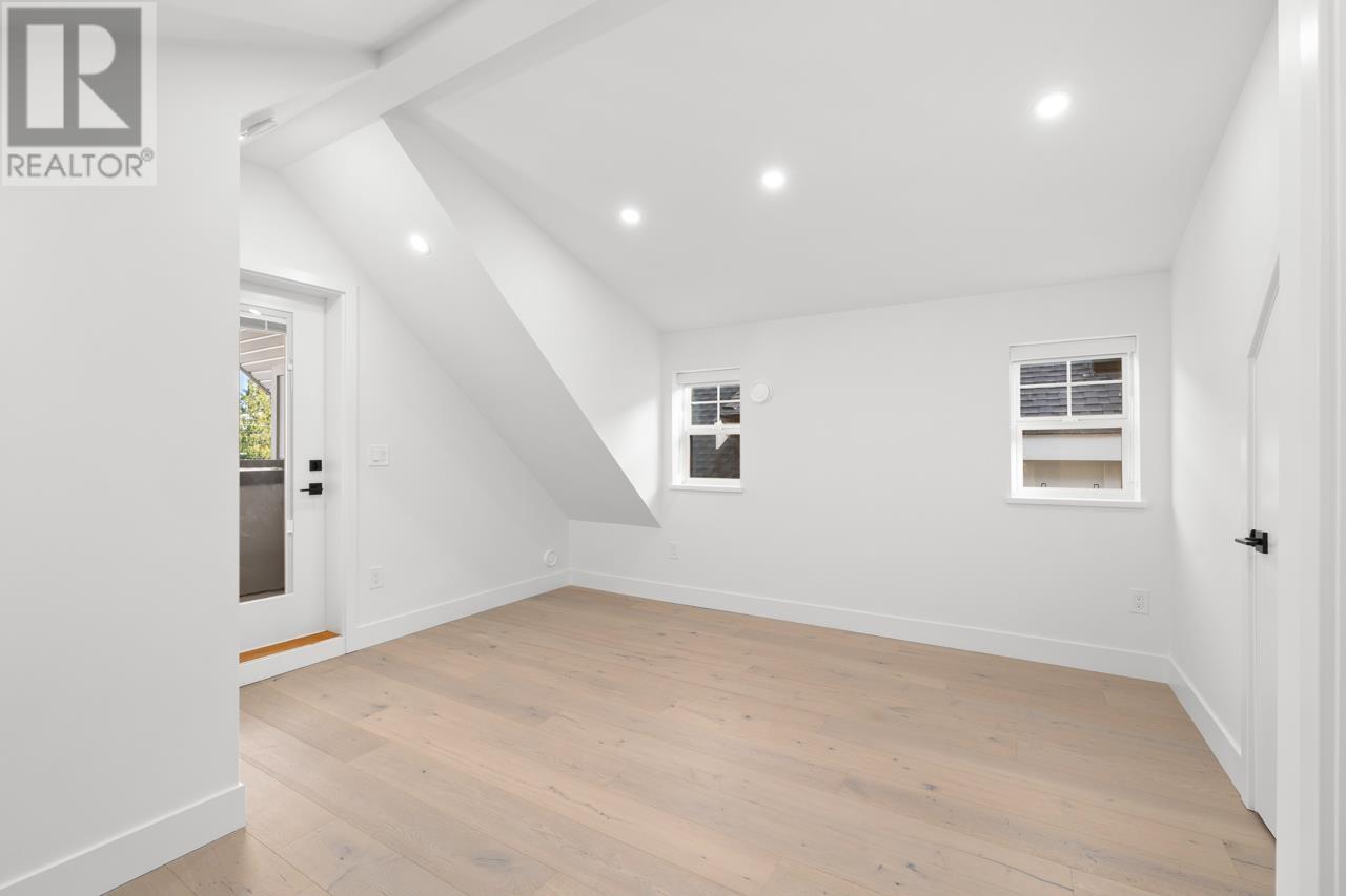 Listing Picture 23 of 34 : 2 529 E 51ST AVENUE, Vancouver / 溫哥華 - 魯藝地產 Yvonne Lu Group - MLS Medallion Club Member