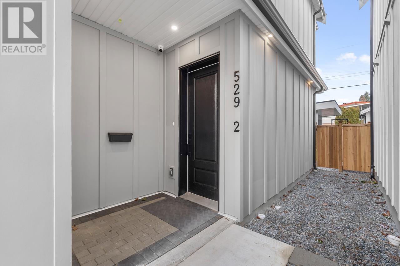 Listing Picture 32 of 34 : 2 529 E 51ST AVENUE, Vancouver / 溫哥華 - 魯藝地產 Yvonne Lu Group - MLS Medallion Club Member