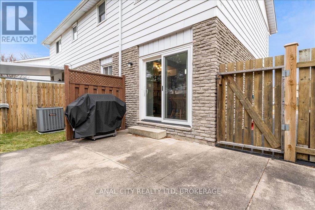 18 Oakmeadow Place, St. Catharines, Ontario  L2N 5X7 - Photo 21 - X11918872