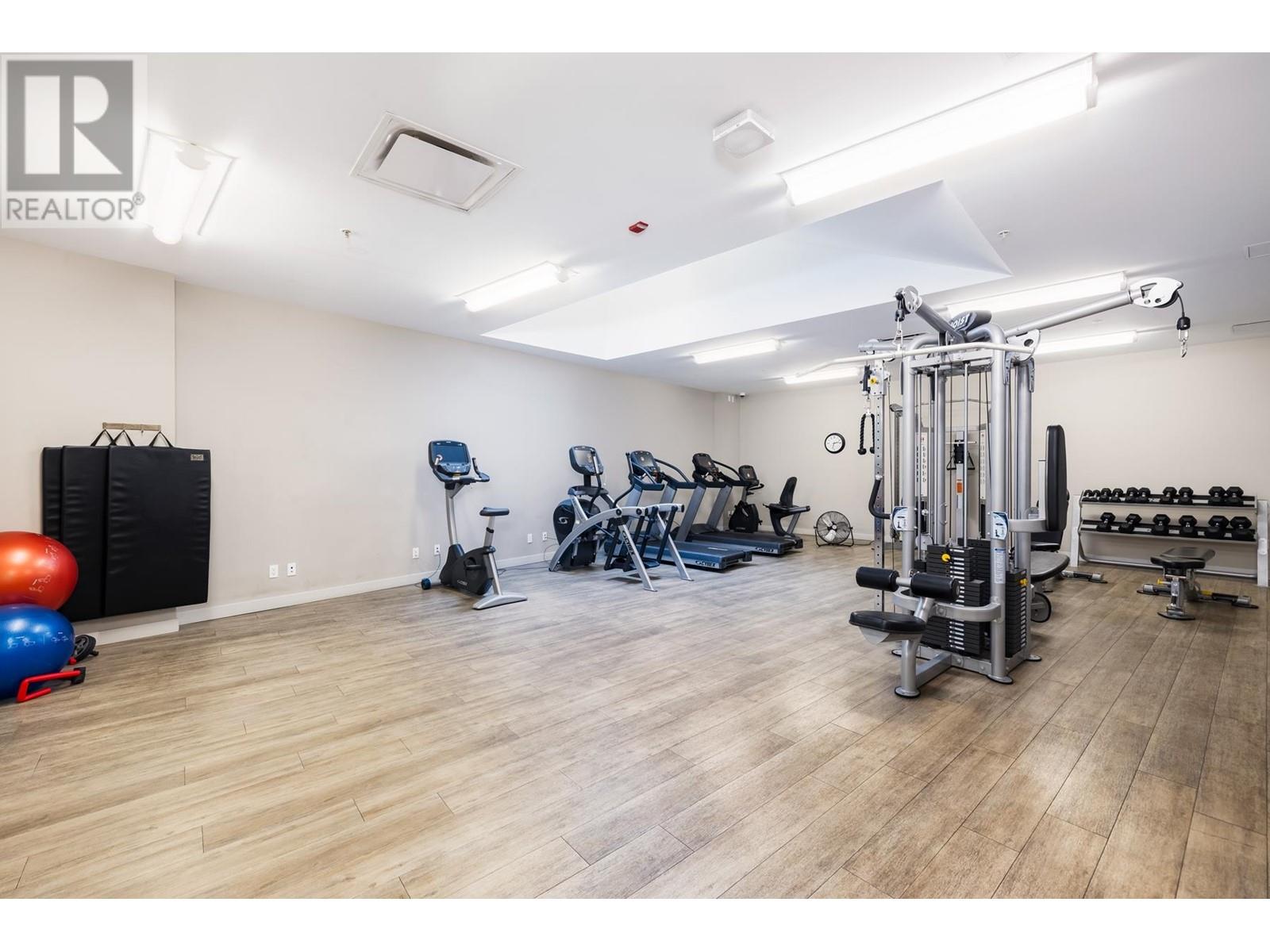 Listing Picture 27 of 29 : 607 508 W 29TH AVENUE, Vancouver / 溫哥華 - 魯藝地產 Yvonne Lu Group - MLS Medallion Club Member