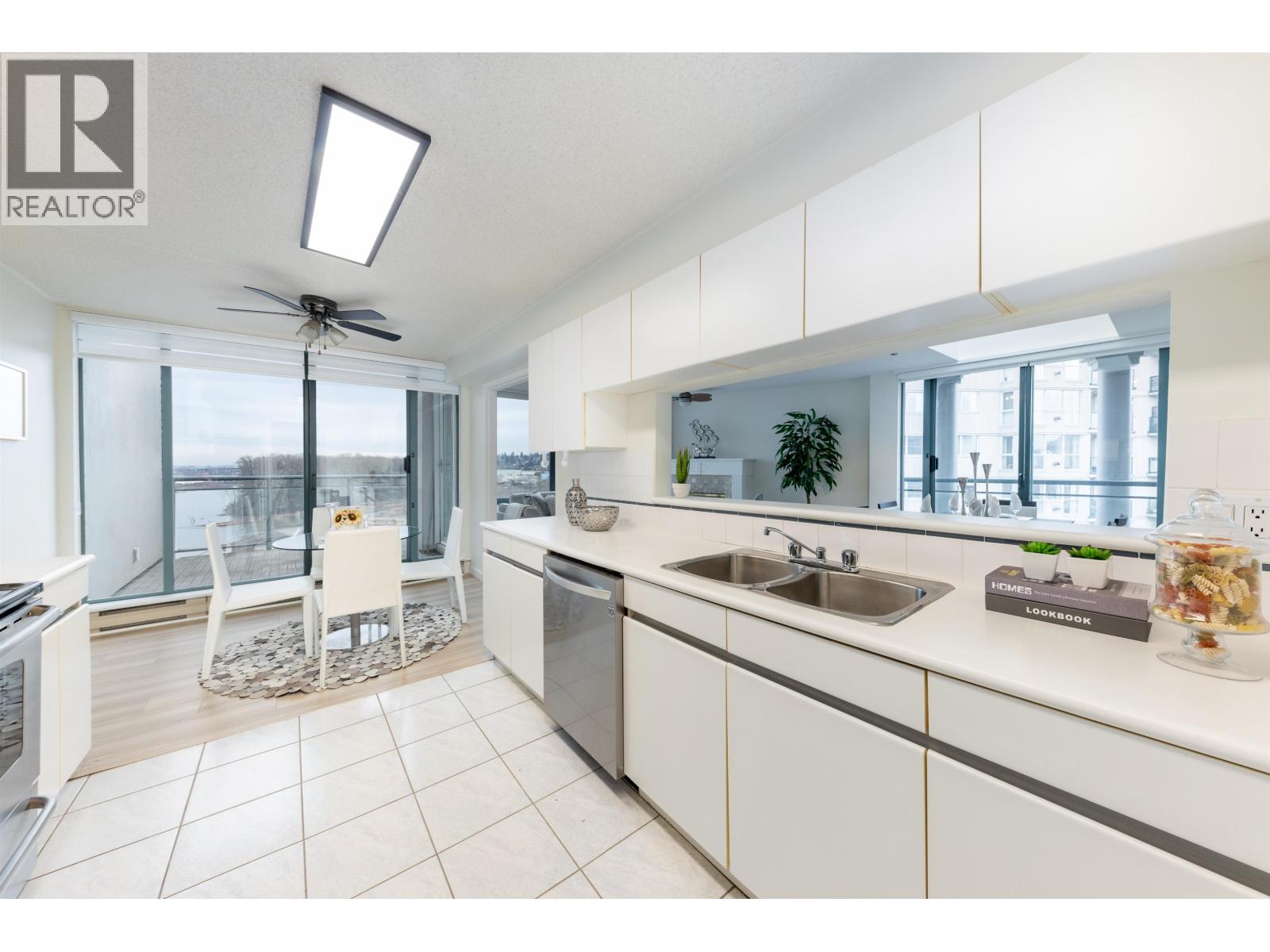 1407 8 Laguna Court, New Westminster, British Columbia  V3M 6M6 - Photo 21 - R2953607
