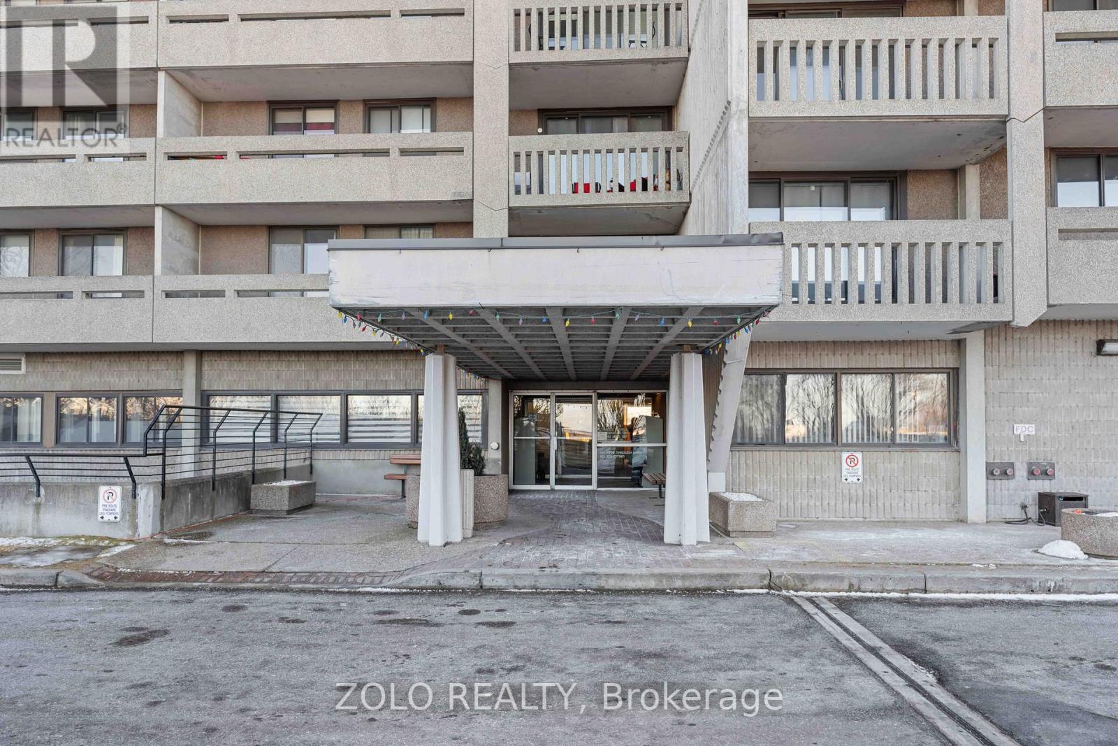 Property at 201 - 415 GREENVIEW AVENUE image 2