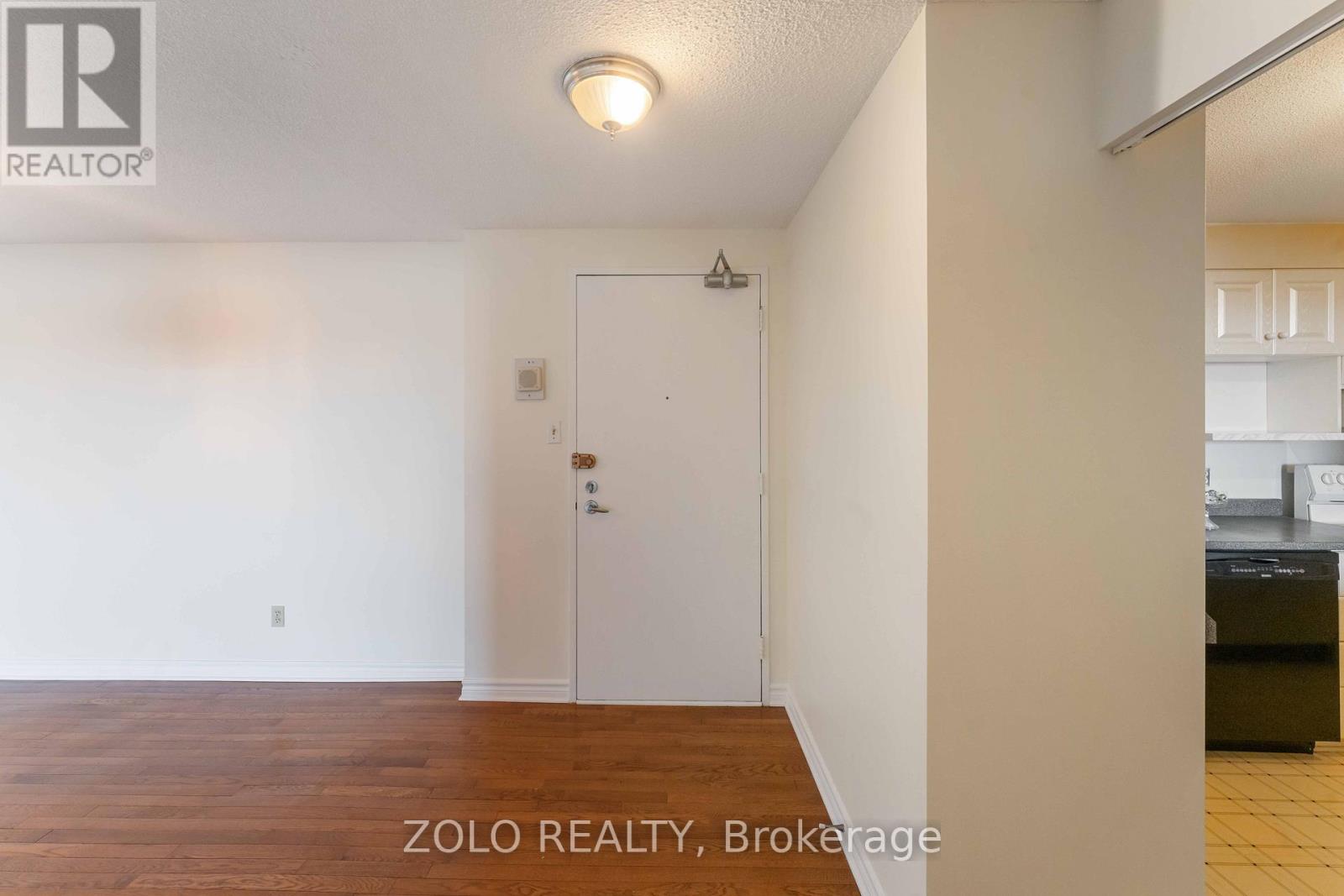 Property at 201 - 415 GREENVIEW AVENUE image 4
