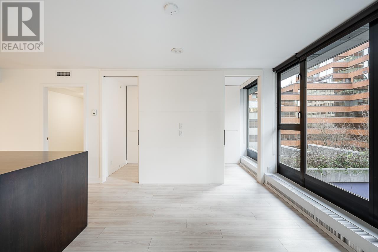 Listing Picture 20 of 39 : 606 1133 HORNBY STREET, Vancouver / 溫哥華 - 魯藝地產 Yvonne Lu Group - MLS Medallion Club Member