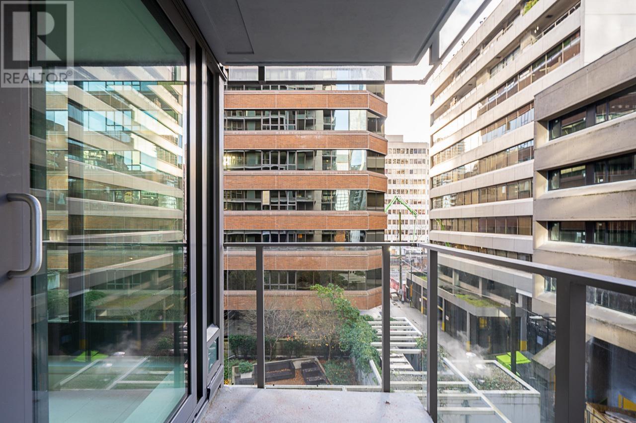 Listing Picture 25 of 39 : 606 1133 HORNBY STREET, Vancouver / 溫哥華 - 魯藝地產 Yvonne Lu Group - MLS Medallion Club Member