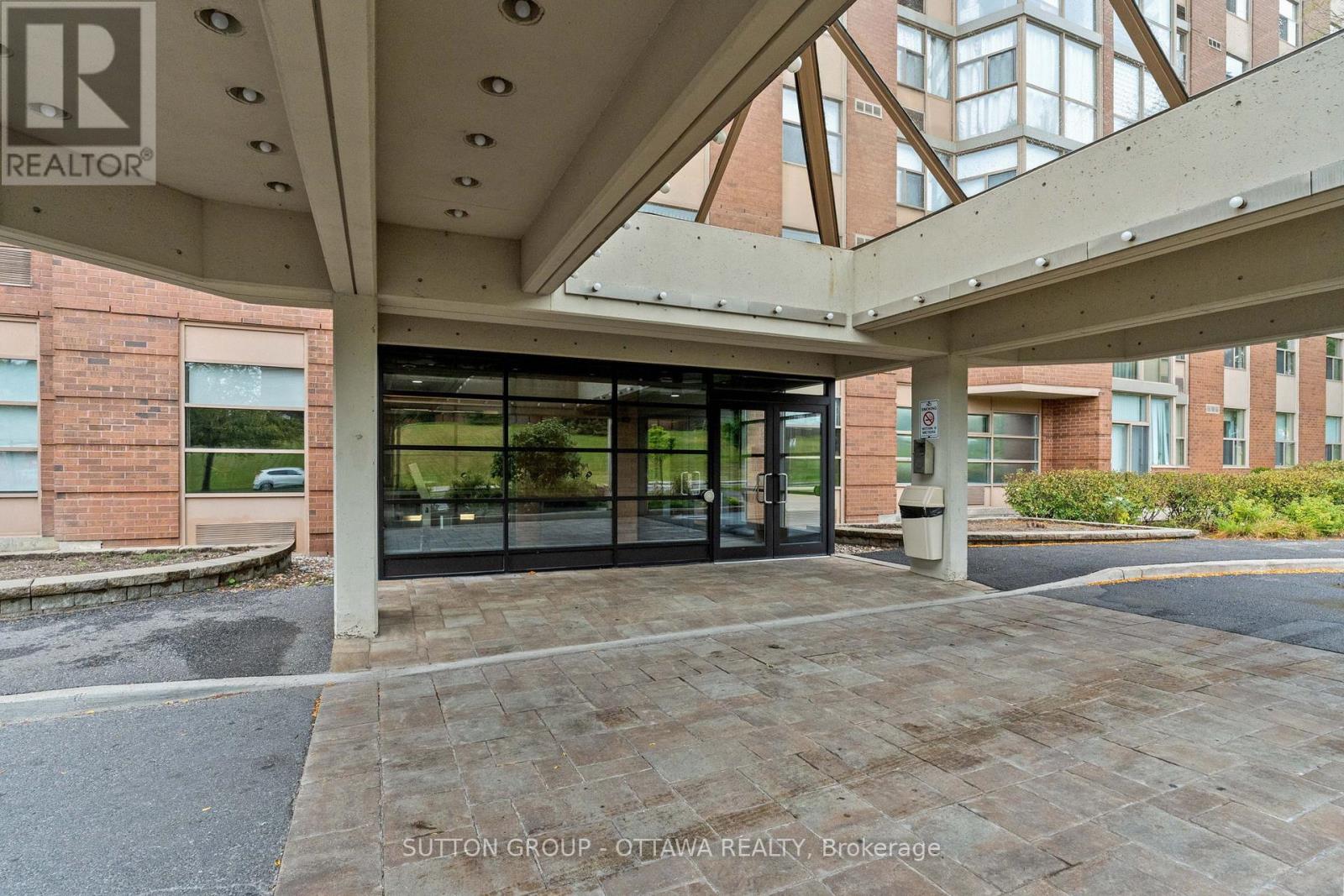 Property at 1111 - 2760 CAROUSEL CRESCENT image 4