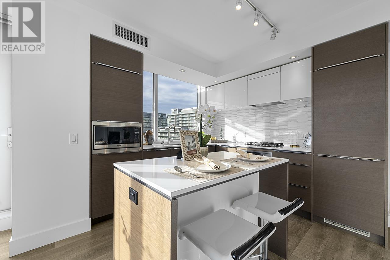 Listing Picture 5 of 36 : 802 5233 GILBERT ROAD, Richmond / 烈治文 - 魯藝地產 Yvonne Lu Group - MLS Medallion Club Member