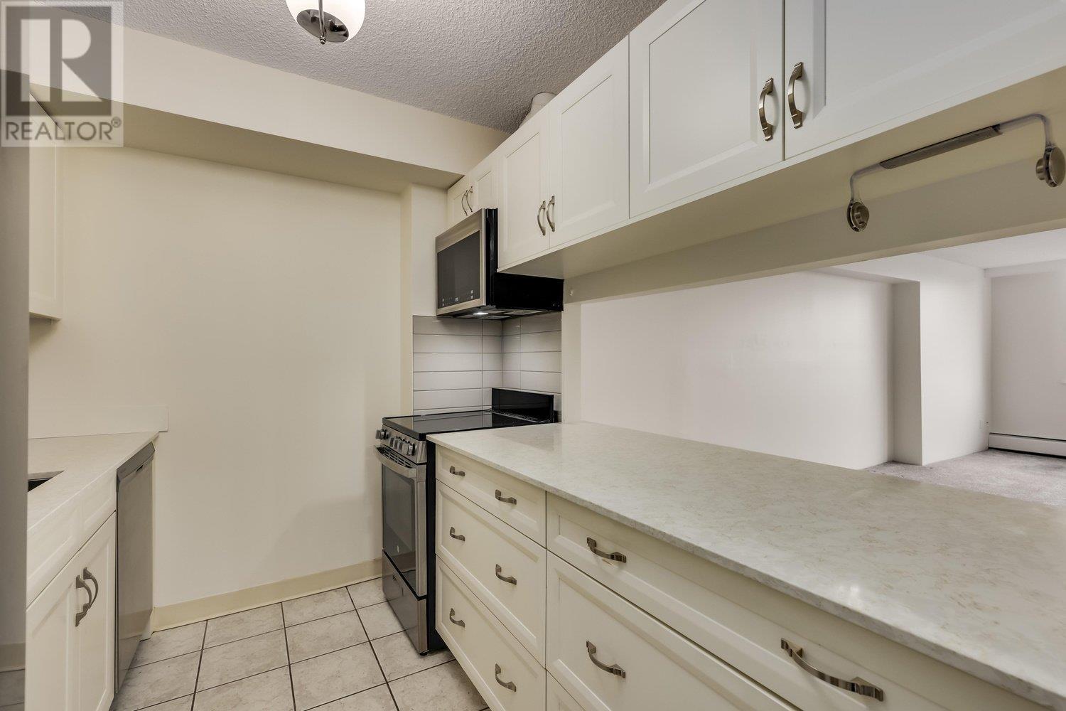 1310 2012 Fullerton Avenue, North Vancouver, British Columbia V7P 3E3 - Photo 8 - R2955113