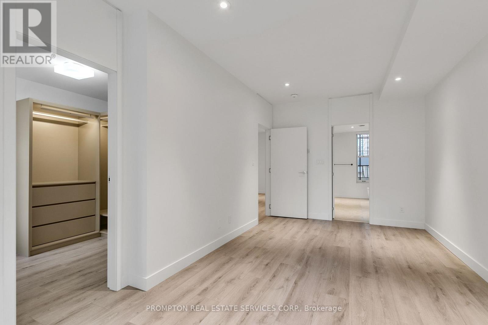 11 Gloucester Street, Toronto, Ontario  M4Y 1L8 - Photo 18 - C11919127