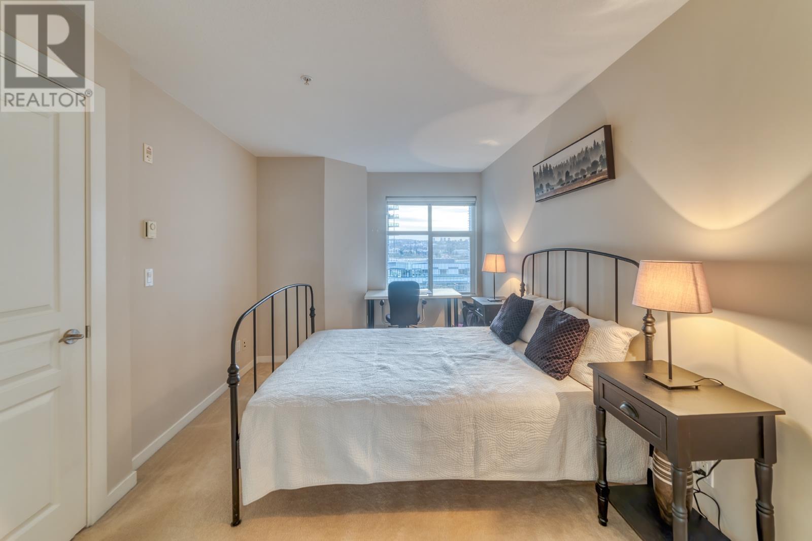 Listing Picture 11 of 30 : 319 4788 BRENTWOOD DRIVE, Burnaby / 本拿比 - 魯藝地產 Yvonne Lu Group - MLS Medallion Club Member