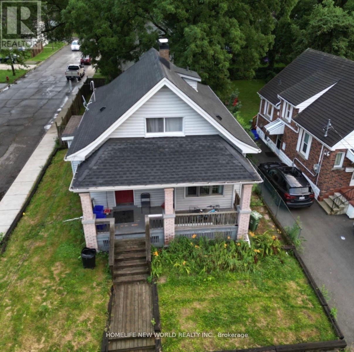 Property at 61 BROADWAY AVENUE image 1