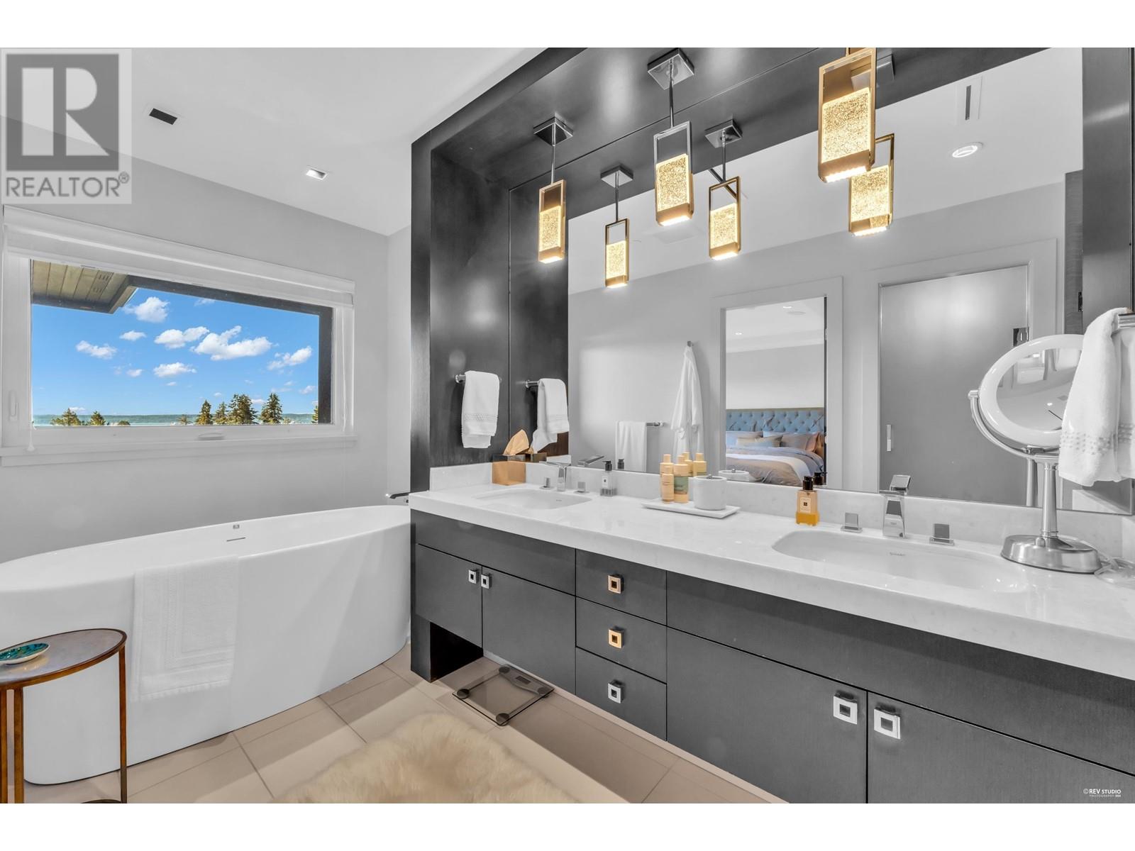 2384 Nelson Avenue, West Vancouver, British Columbia  V7V 2R2 - Photo 24 - R2955124