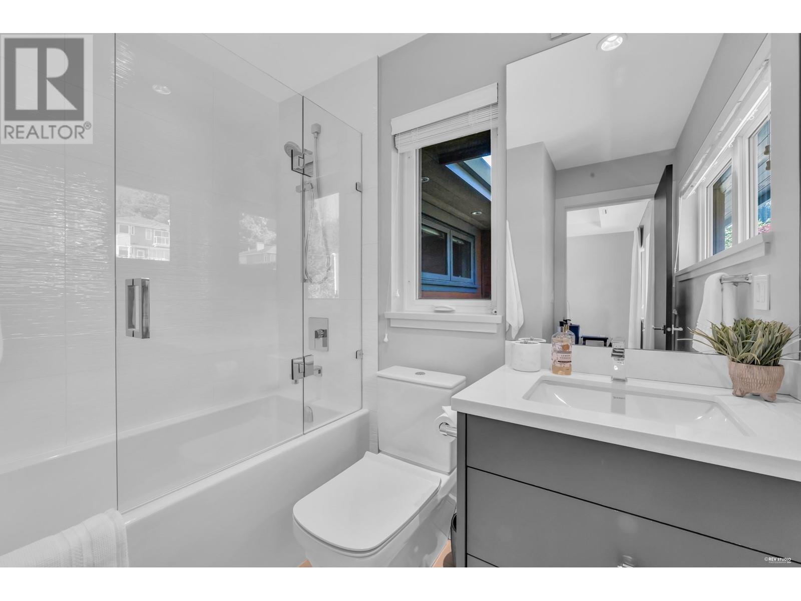 2384 Nelson Avenue, West Vancouver, British Columbia  V7V 2R2 - Photo 28 - R2955124