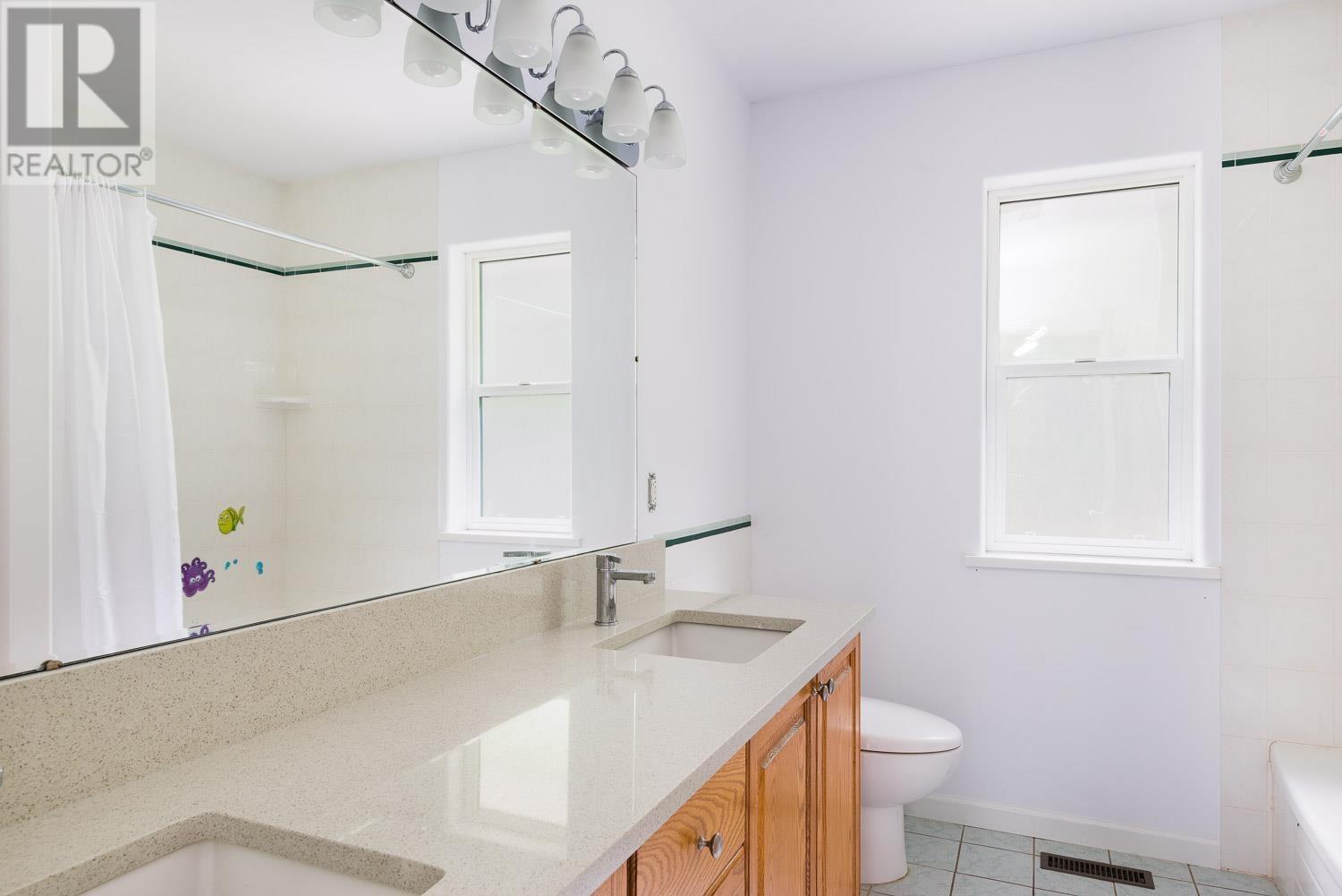 24150 132 Avenue, Maple Ridge, British Columbia  V4R 2R7 - Photo 17 - R2954195