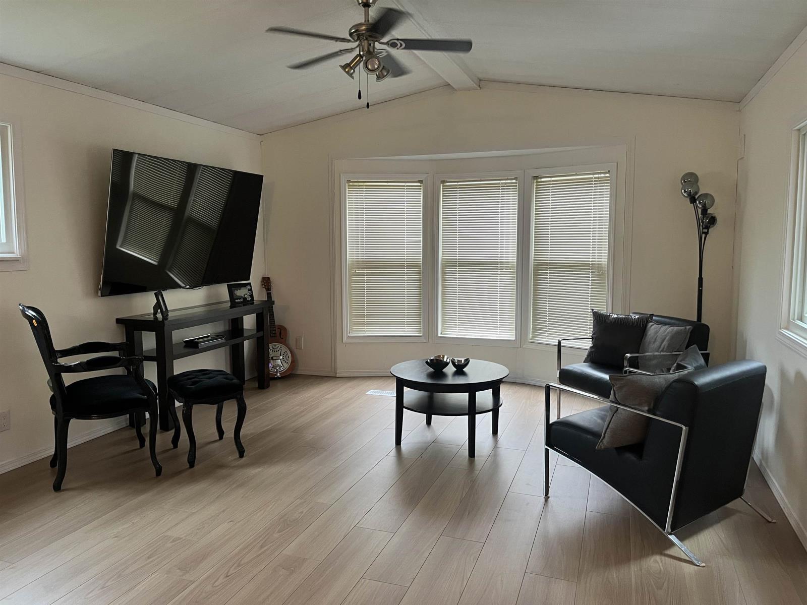 207 45835 Sleepy Hollow Road, Cultus Lake East, Cultus Lake, British Columbia V2R 5A9 - Photo 7 - R2953093