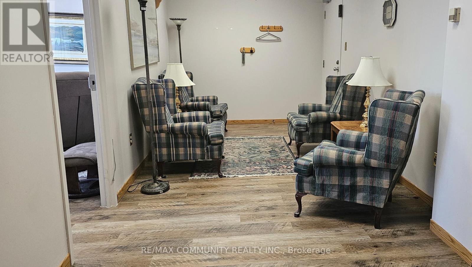 Property at 309 - 3852 FINCH AVENUE E image 4