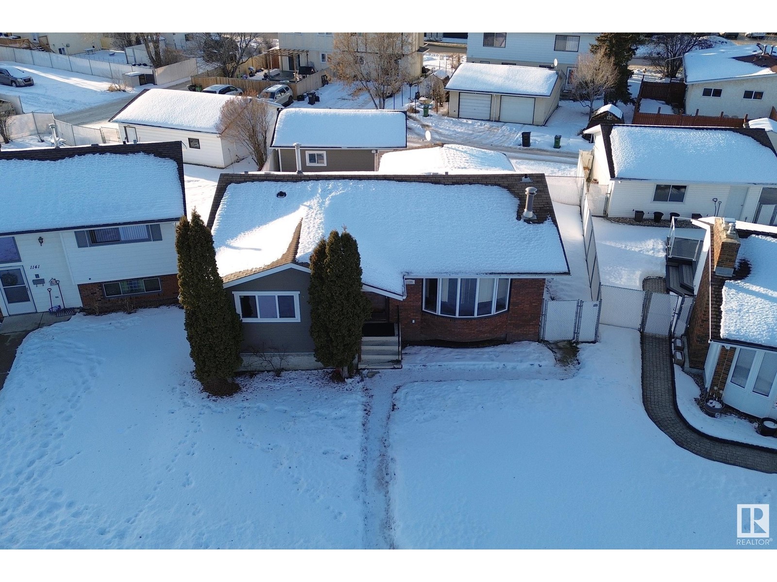 Property at 1139 Lakewood Road North NW image 2