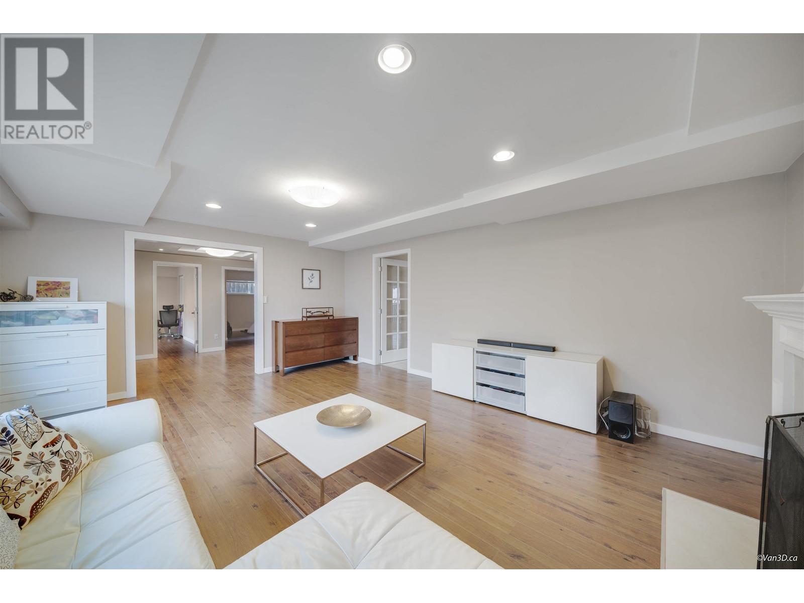 5720 Curtis Street, Burnaby, British Columbia  V5B 2A2 - Photo 17 - R2953979