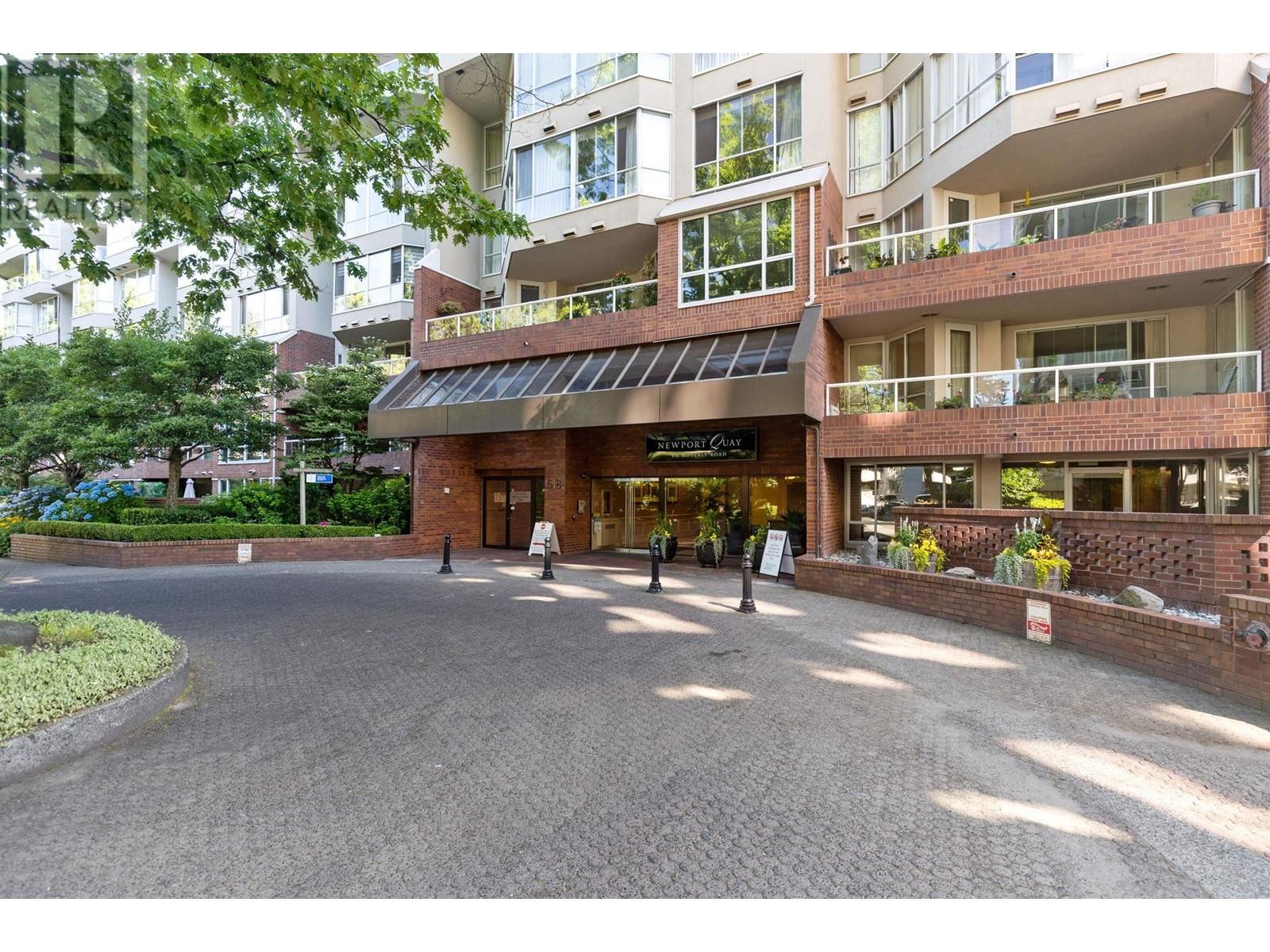 Listing Picture 36 of 37 : 406 518 MOBERLY ROAD, Vancouver / 溫哥華 - 魯藝地產 Yvonne Lu Group - MLS Medallion Club Member