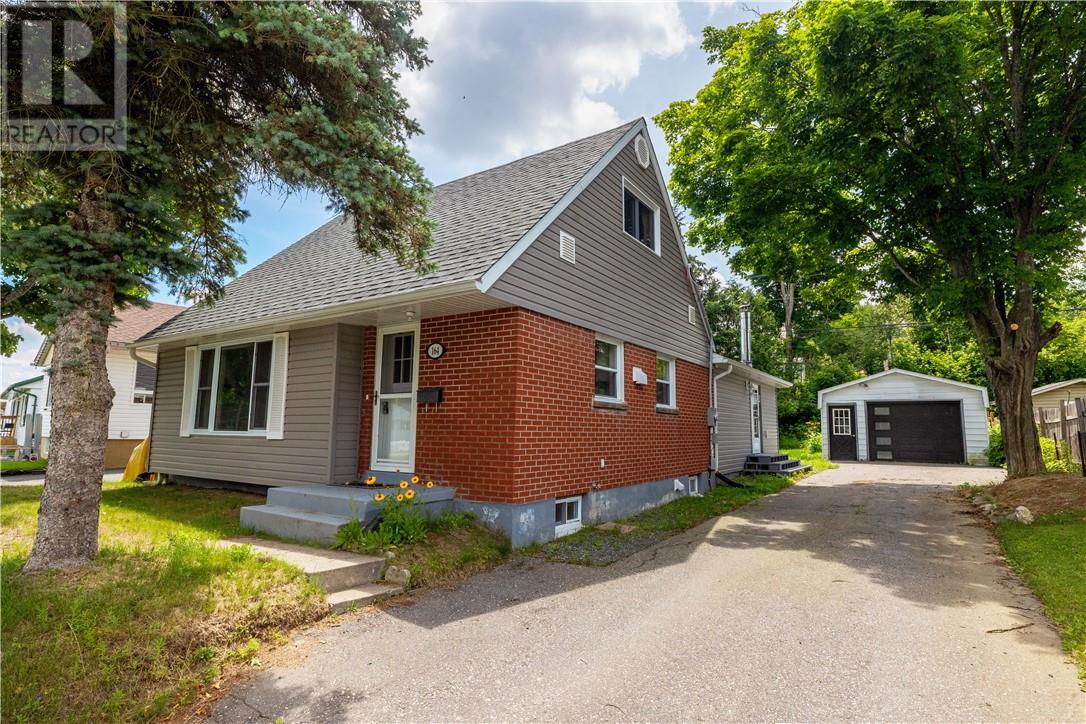 Property at 164 AXMITH Avenue image 3