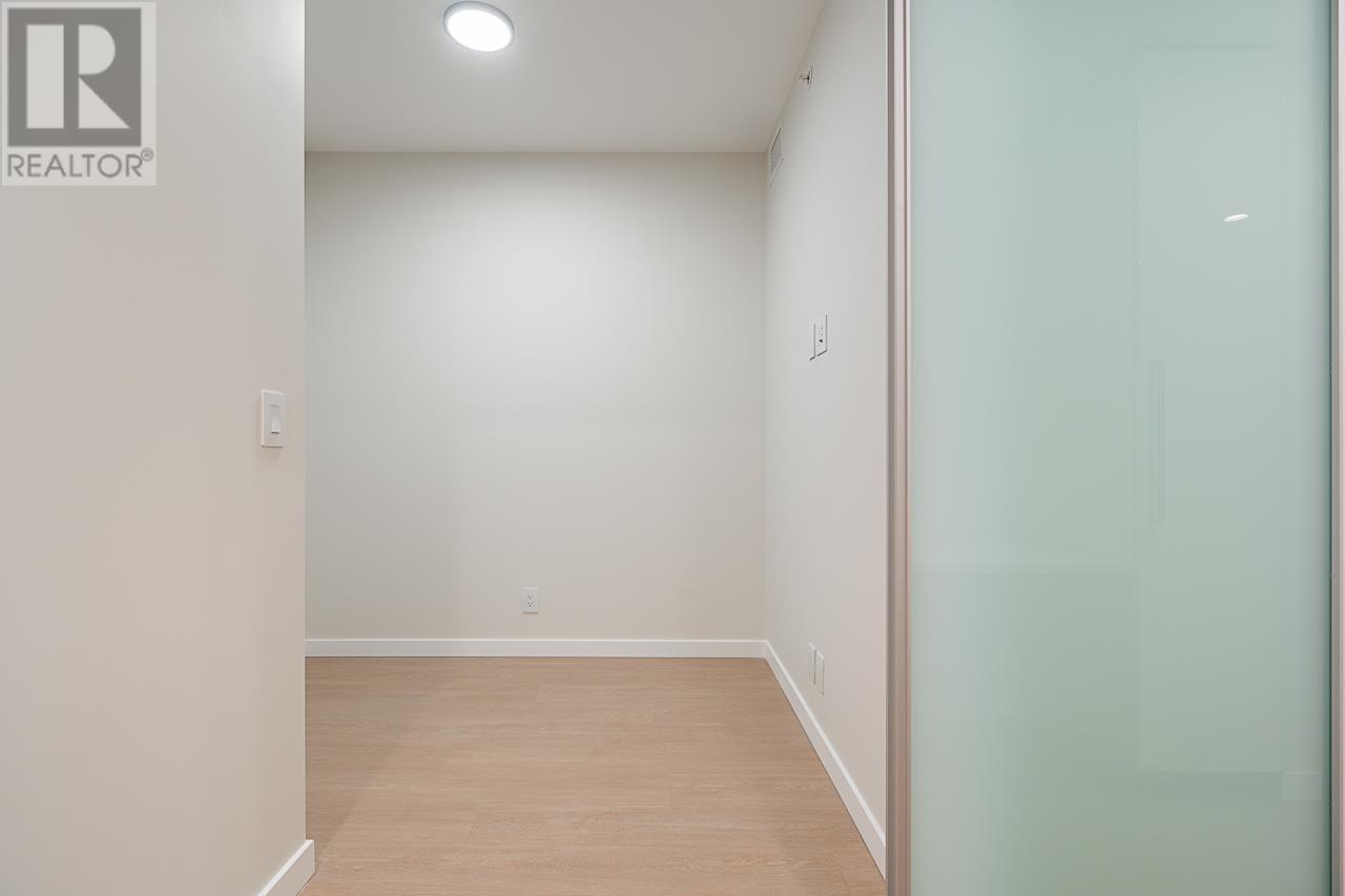 Listing Picture 16 of 35 : 2110 2108 GILMORE AVENUE, Burnaby / 本拿比 - 魯藝地產 Yvonne Lu Group - MLS Medallion Club Member