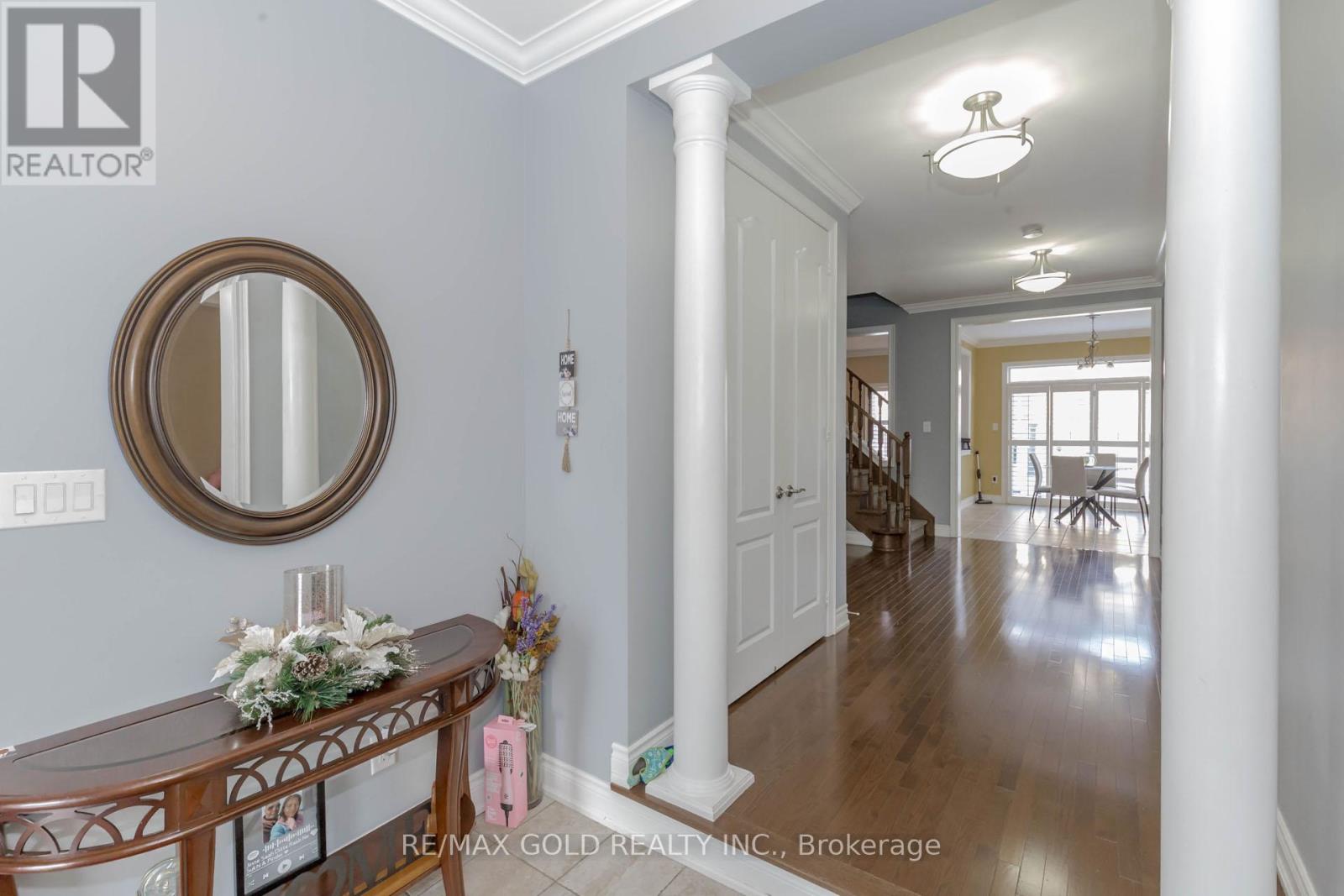 Property at 99 ROYAL WEST DRIVE image 4