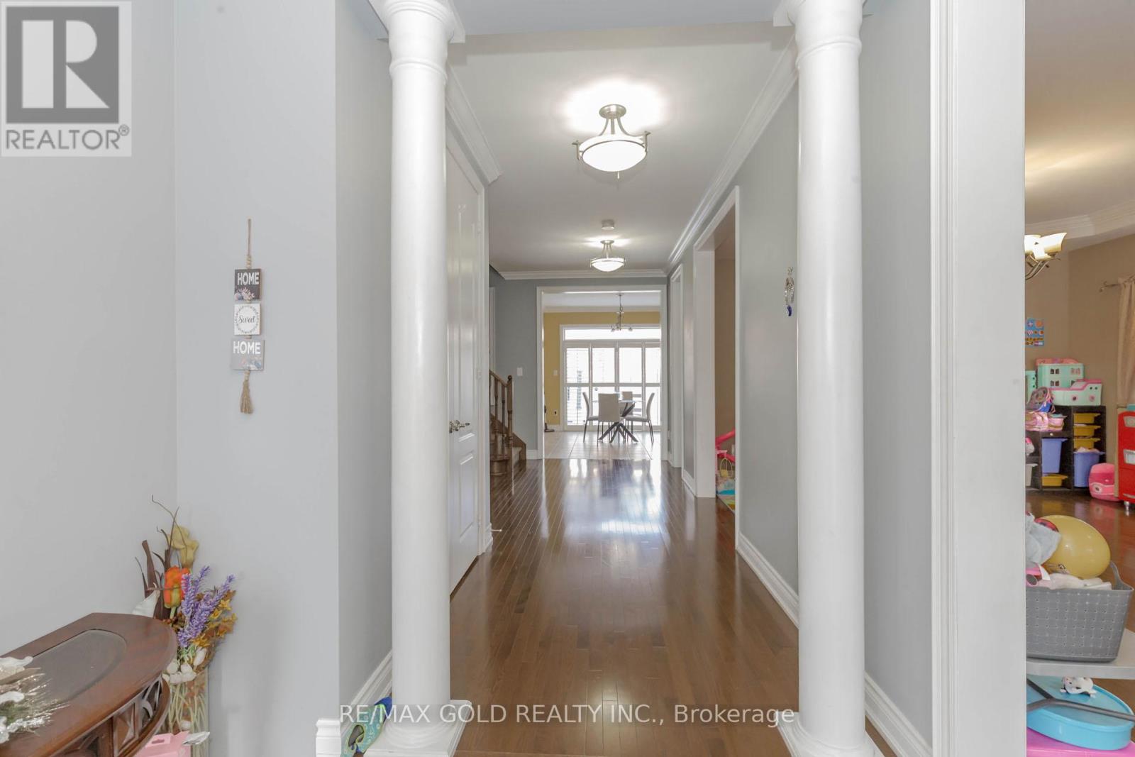 Property at 99 ROYAL WEST DRIVE image 5