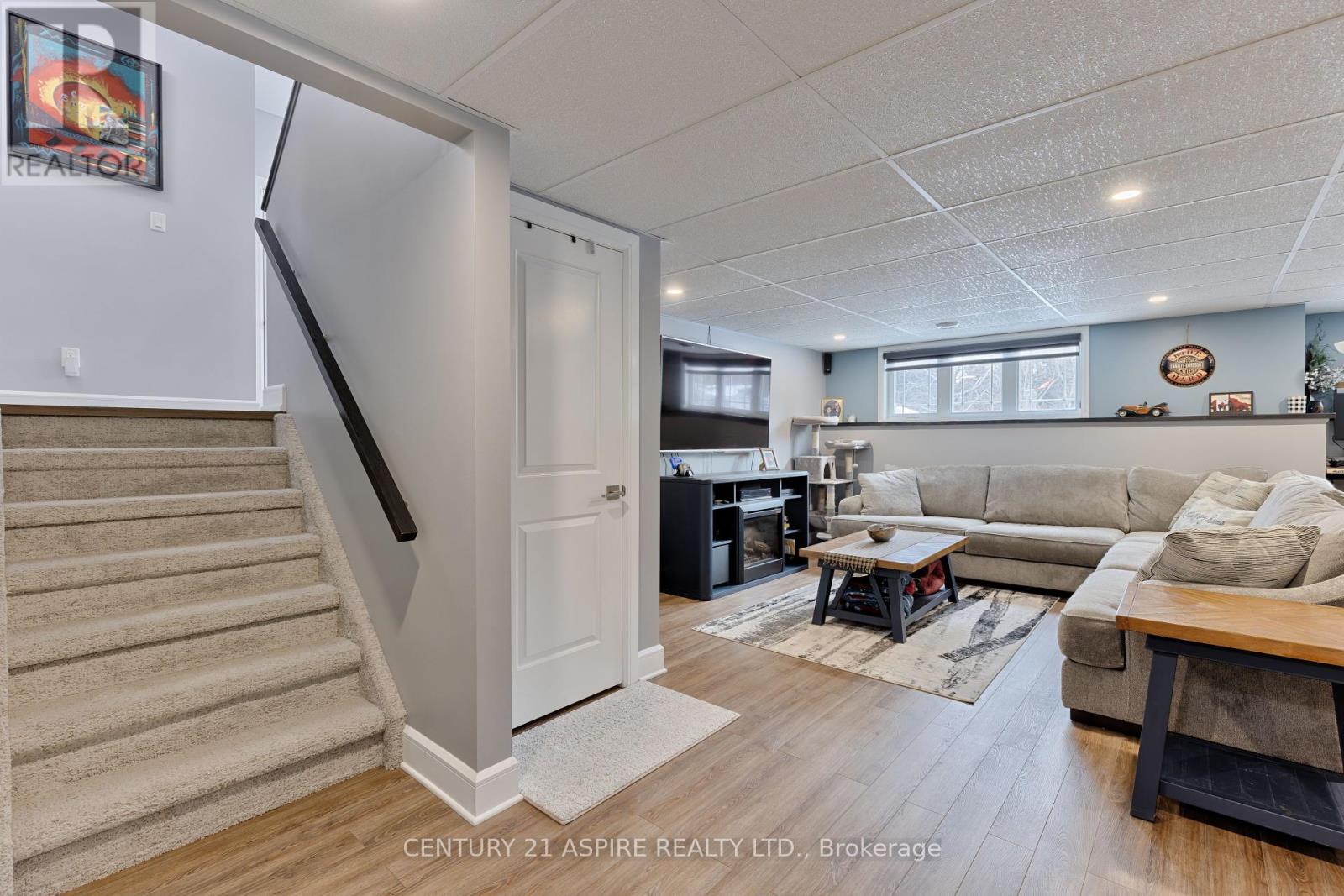 296 Black Bay Road, Petawawa, Ontario  K8H 2W8 - Photo 24 - X11919492