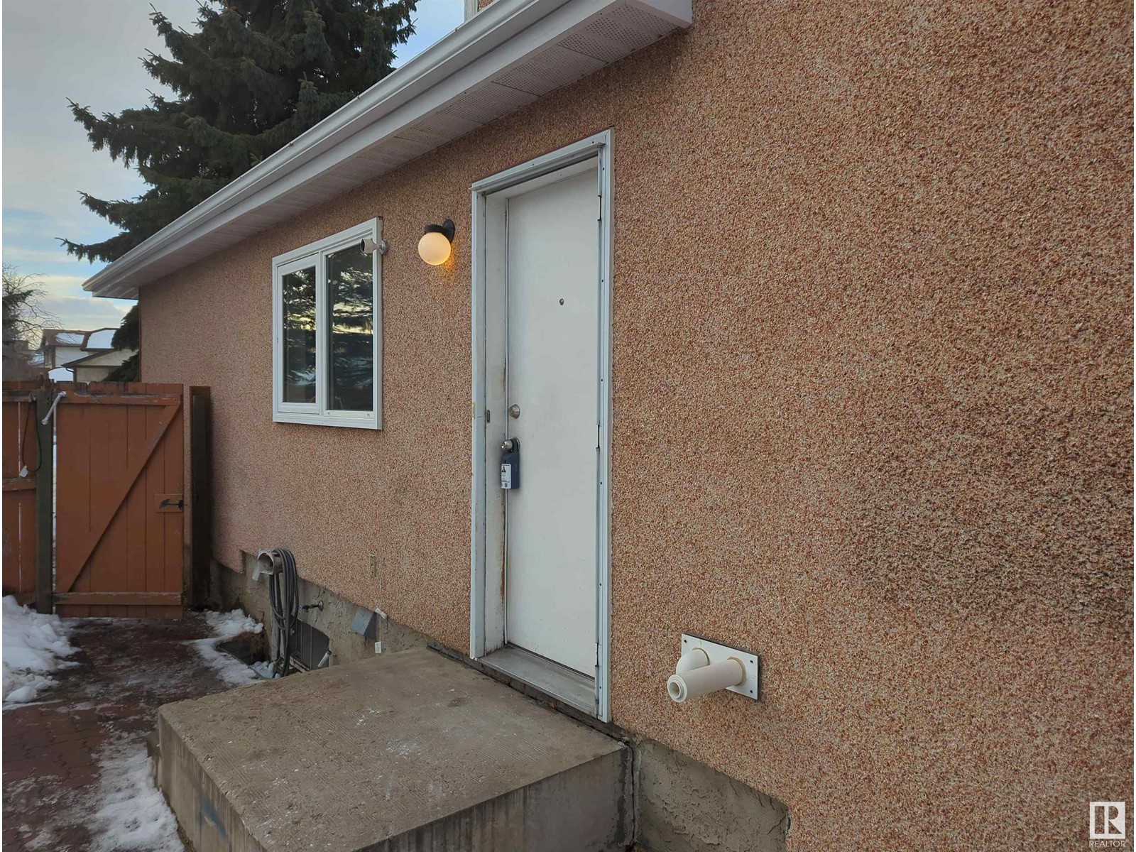 2036 108 St Nw, Edmonton, Alberta  T6J 5T7 - Photo 21 - E4417746