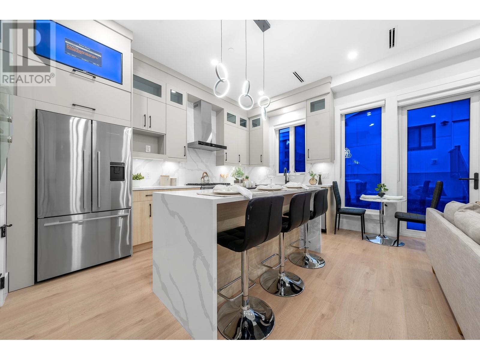 2 4178 Slocan Street, Vancouver, British Columbia  V5R 1Z3 - Photo 9 - R2951064