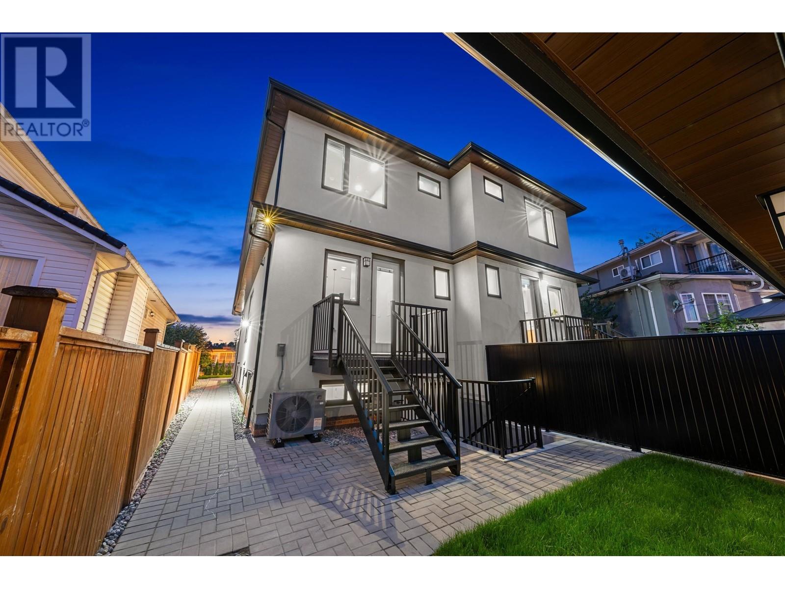 Listing Picture 3 of 40 : 1810 E 55TH AVENUE, Vancouver / 溫哥華 - 魯藝地產 Yvonne Lu Group - MLS Medallion Club Member