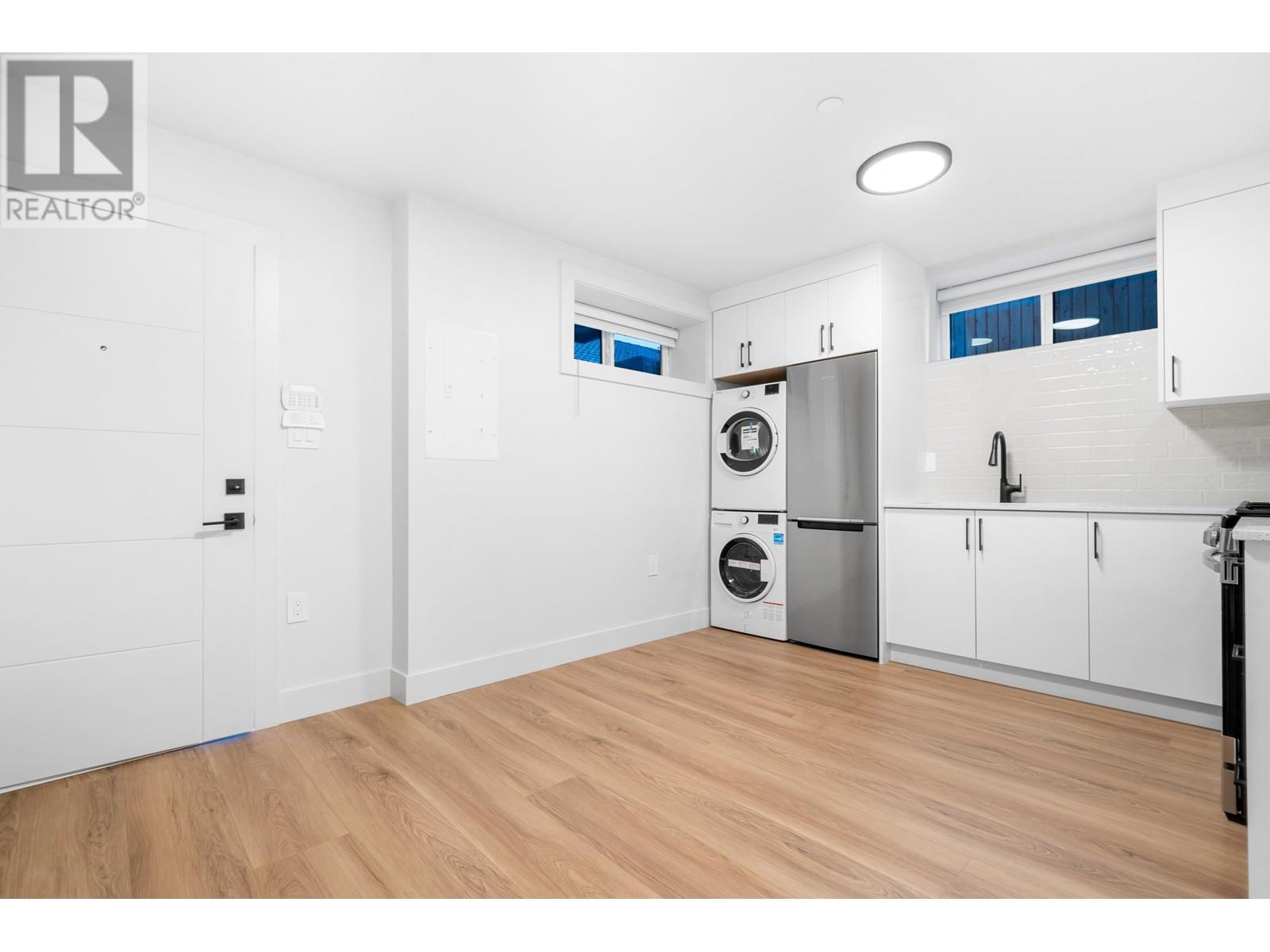 Listing Picture 28 of 40 : 1810 E 55TH AVENUE, Vancouver / 溫哥華 - 魯藝地產 Yvonne Lu Group - MLS Medallion Club Member