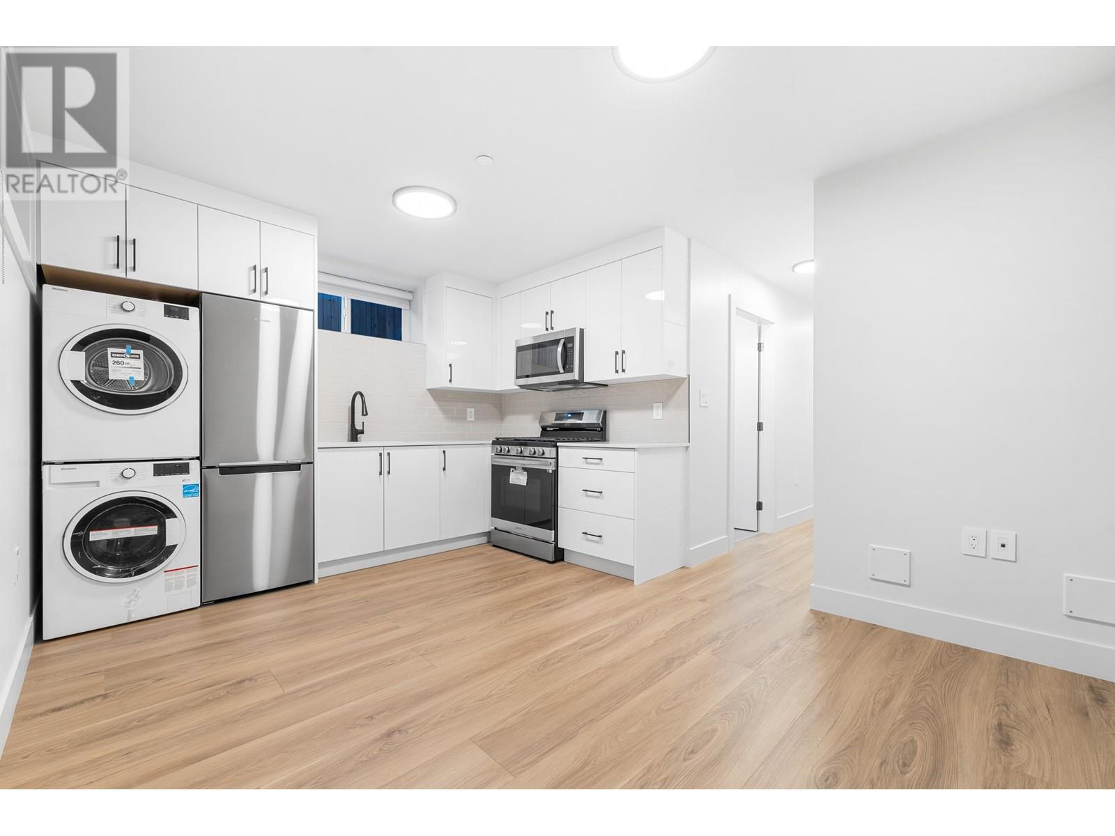 Listing Picture 26 of 40 : 1810 E 55TH AVENUE, Vancouver / 溫哥華 - 魯藝地產 Yvonne Lu Group - MLS Medallion Club Member