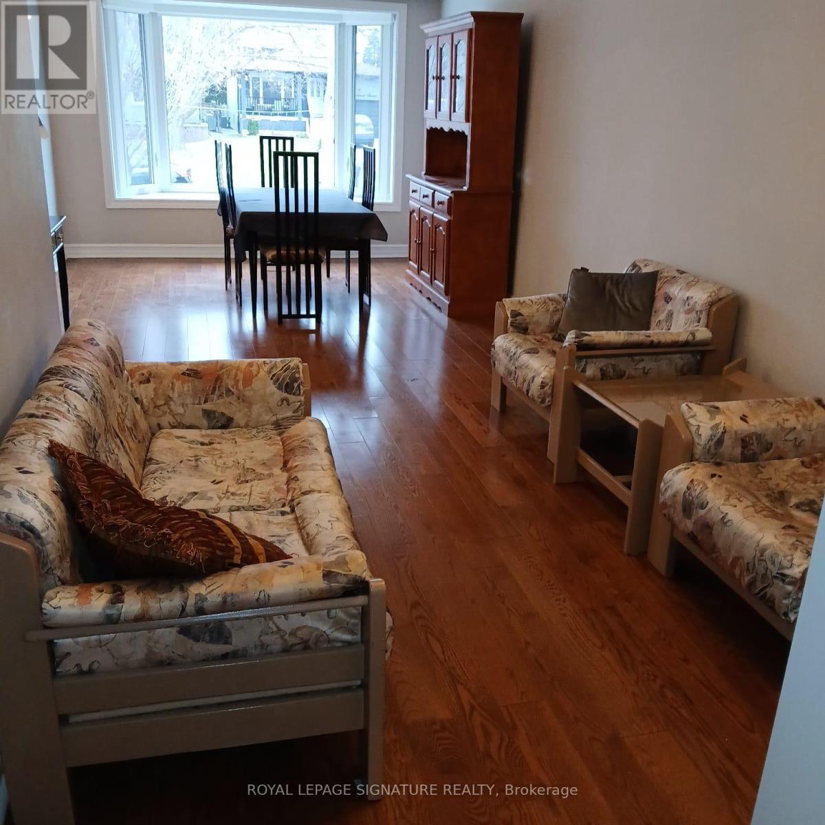 Upperuf - 1566 Northmount Avenue, Mississauga, Ontario  L5E 1Z1 - Photo 14 - W11919603